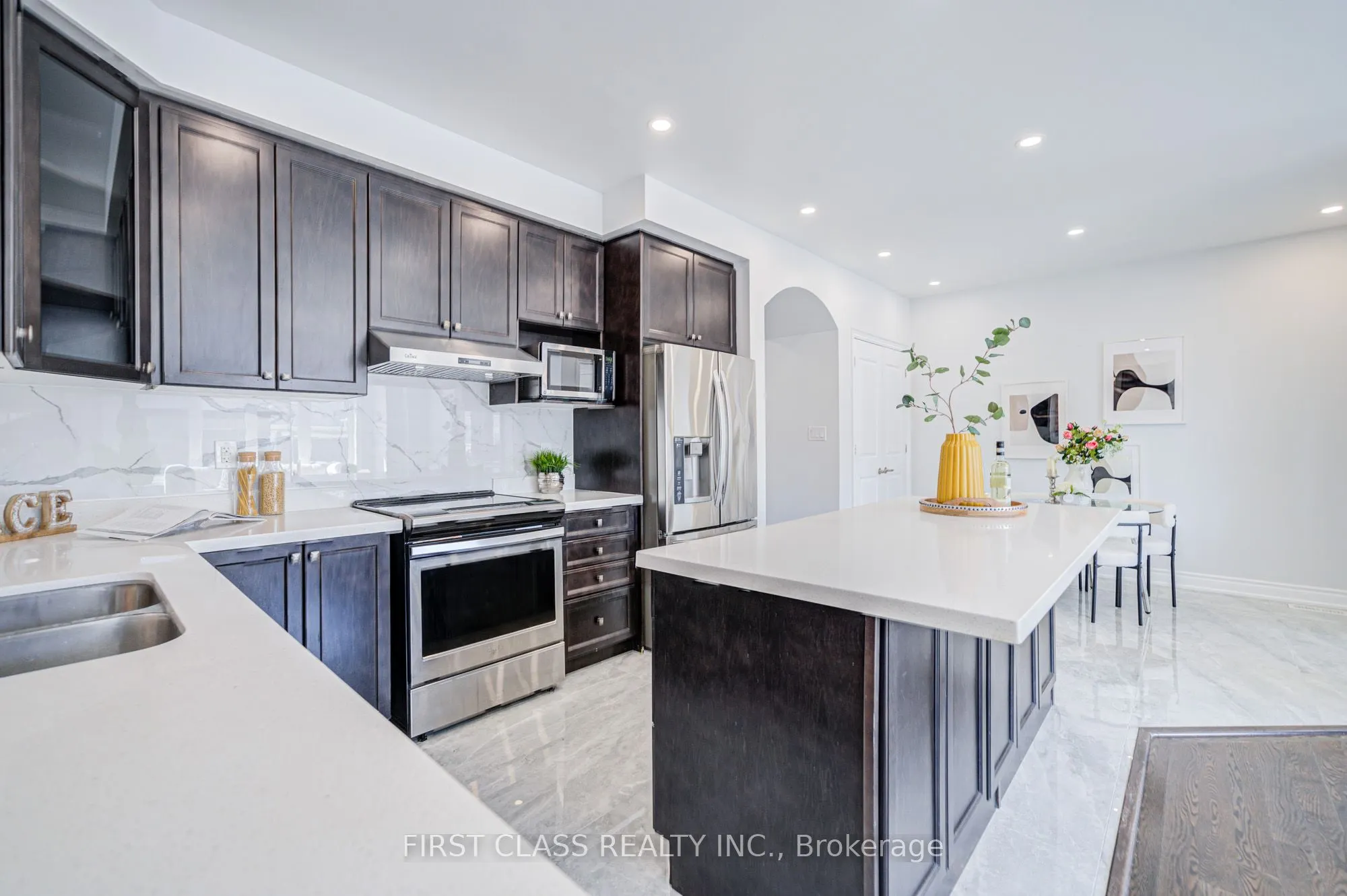 77 Diamond Jubilee Drive