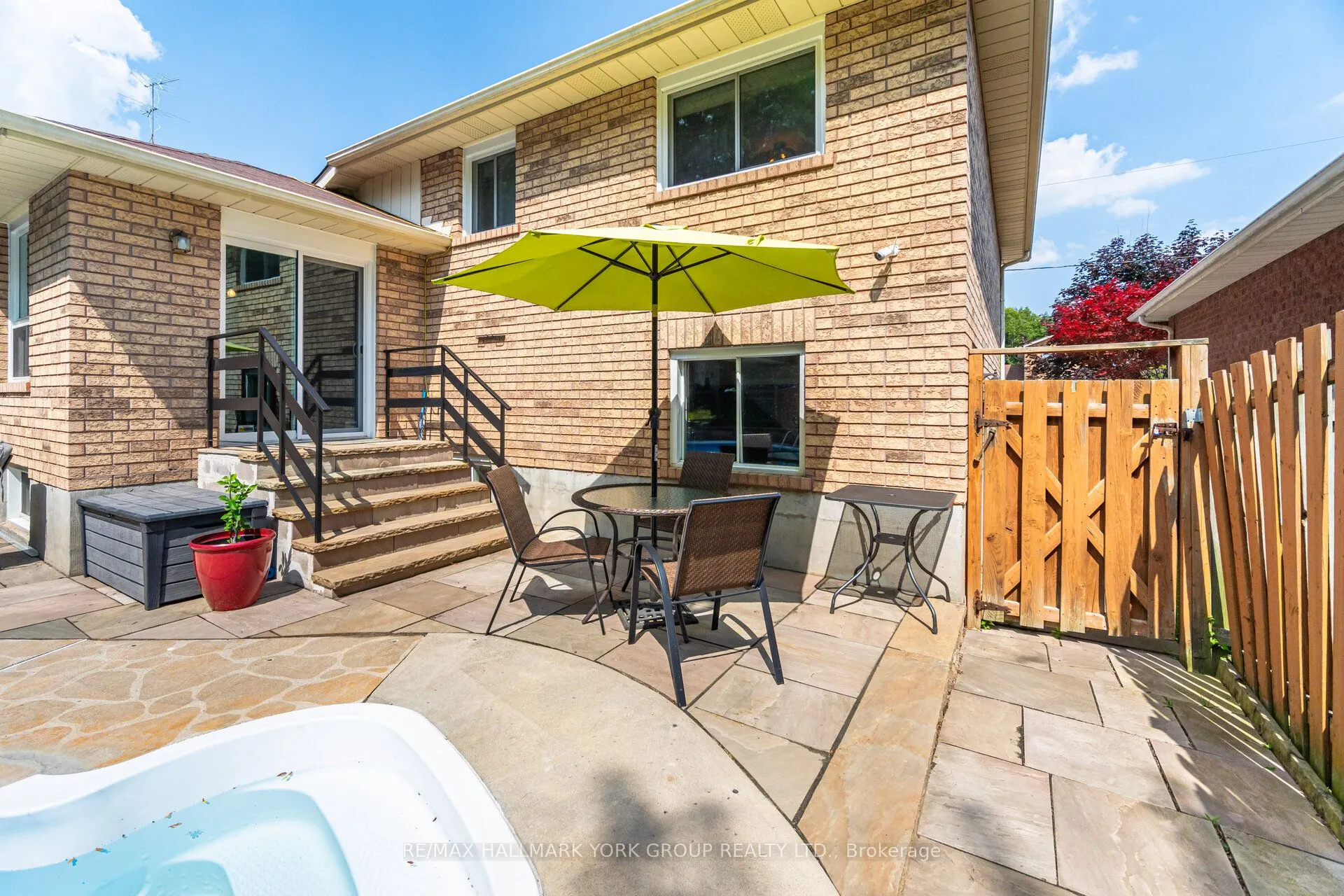 96 Townsend Avenue