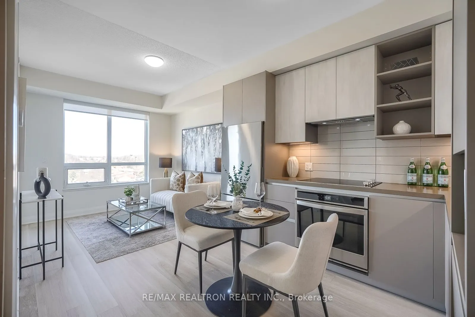 398 Highway 7 E, #815