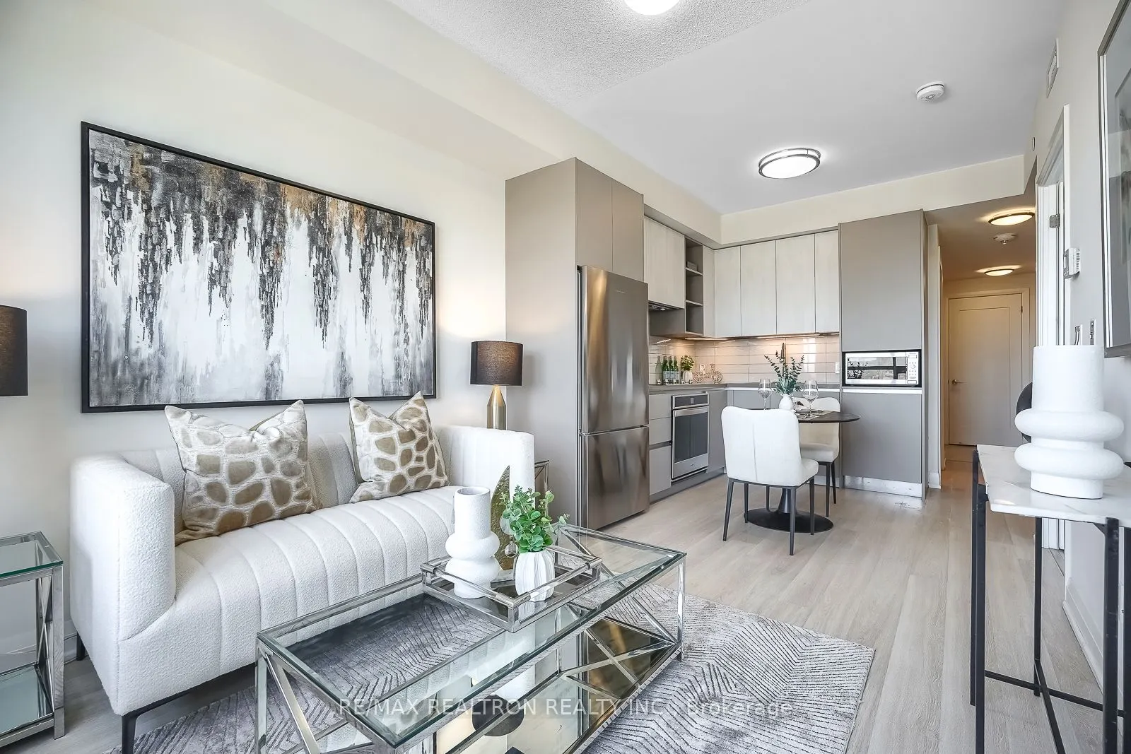 398 Highway 7 E, #815