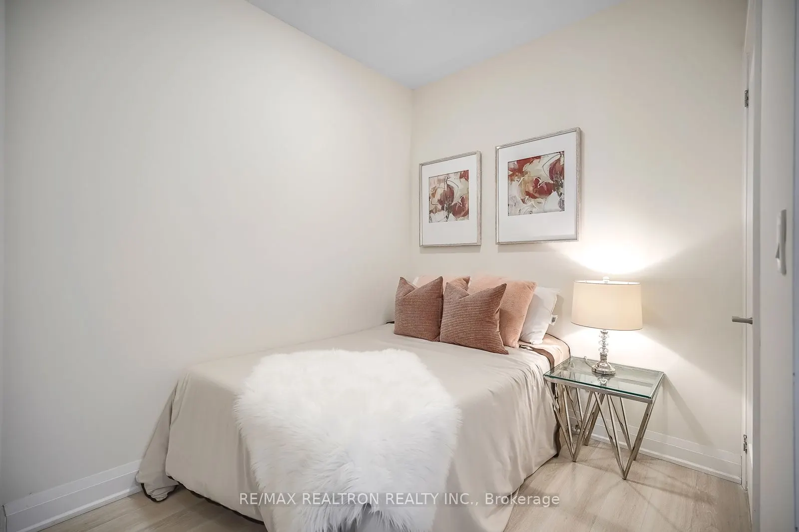 398 Highway 7 E, #815