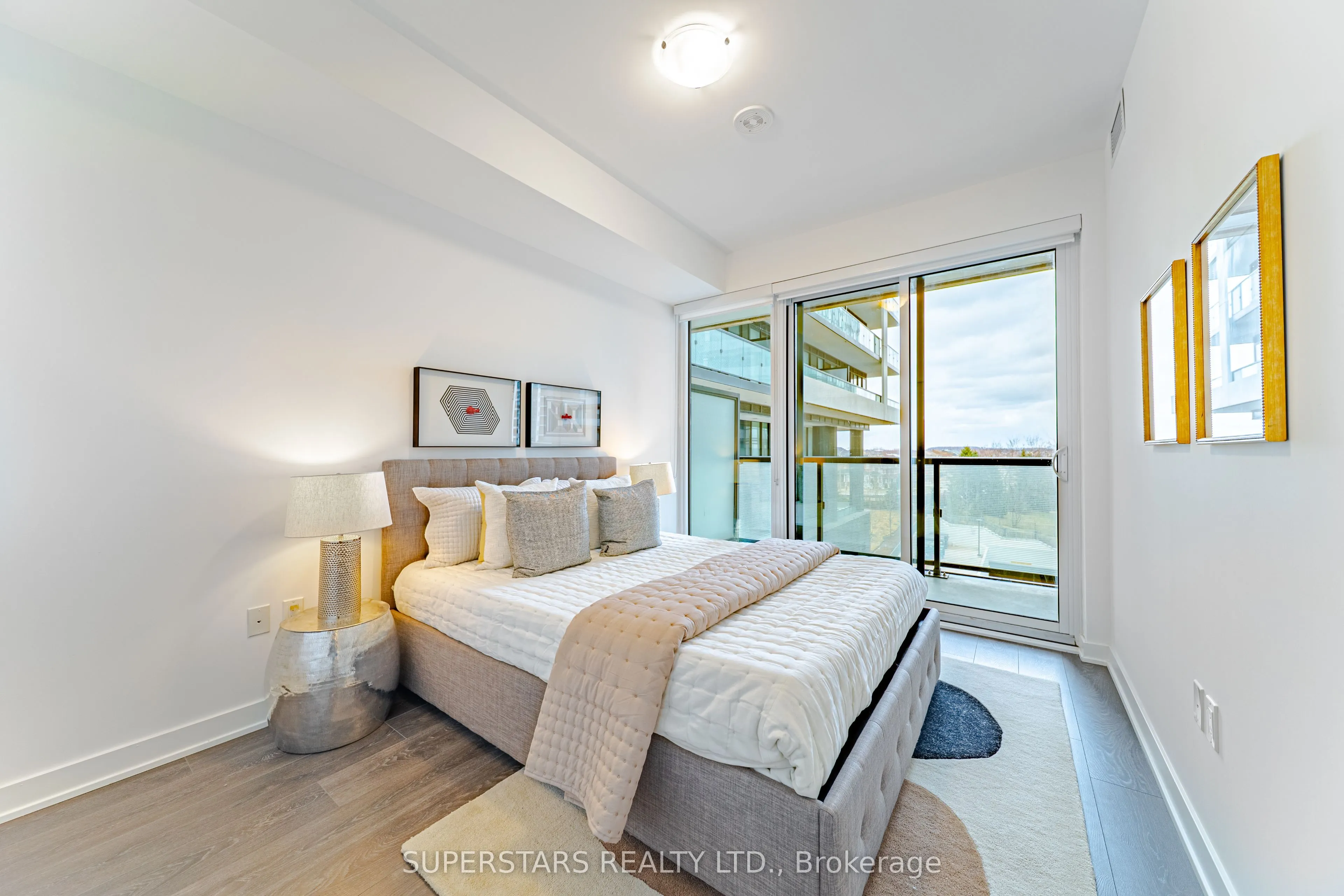 85 Oneida Crescent, ##407