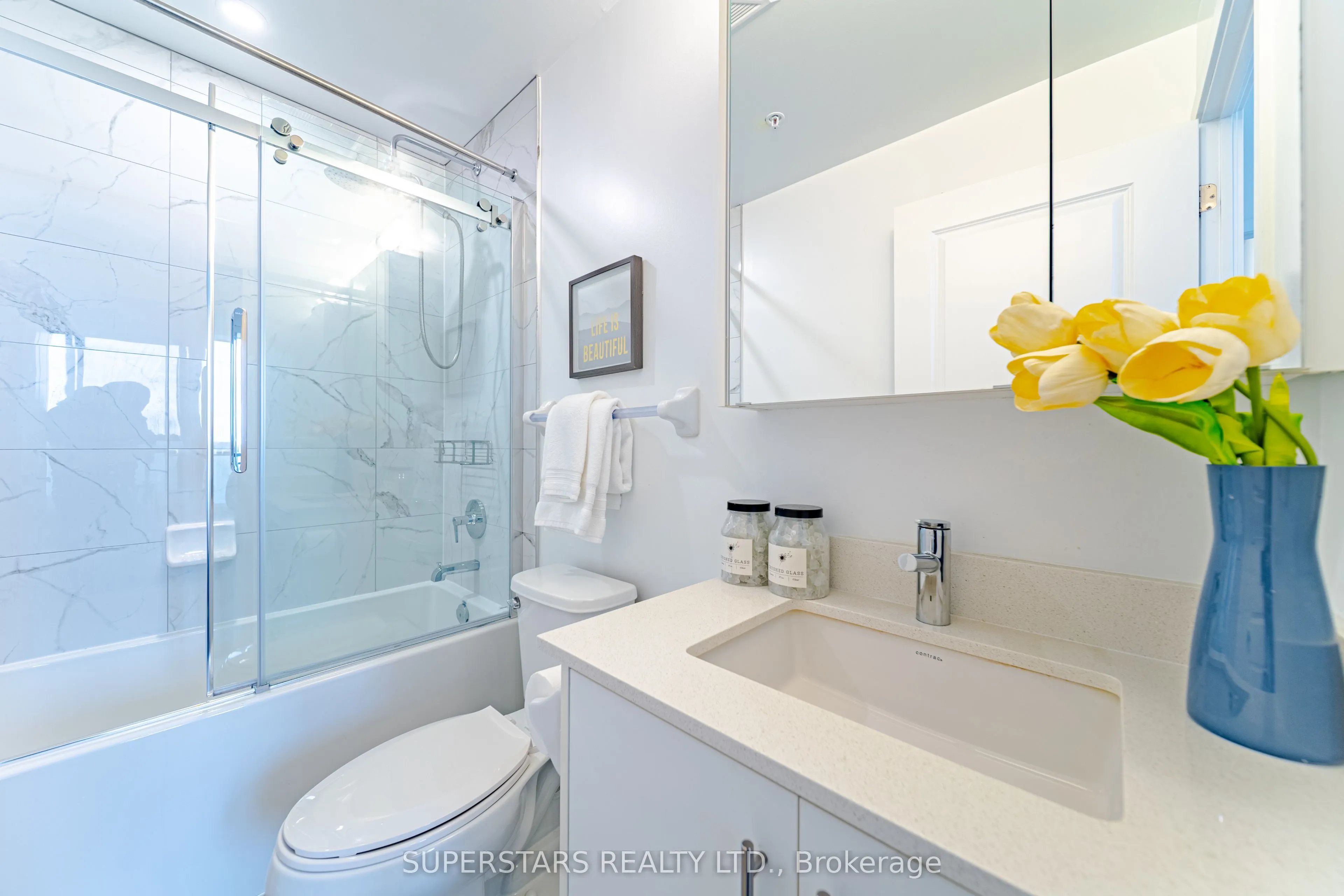85 Oneida Crescent, ##407