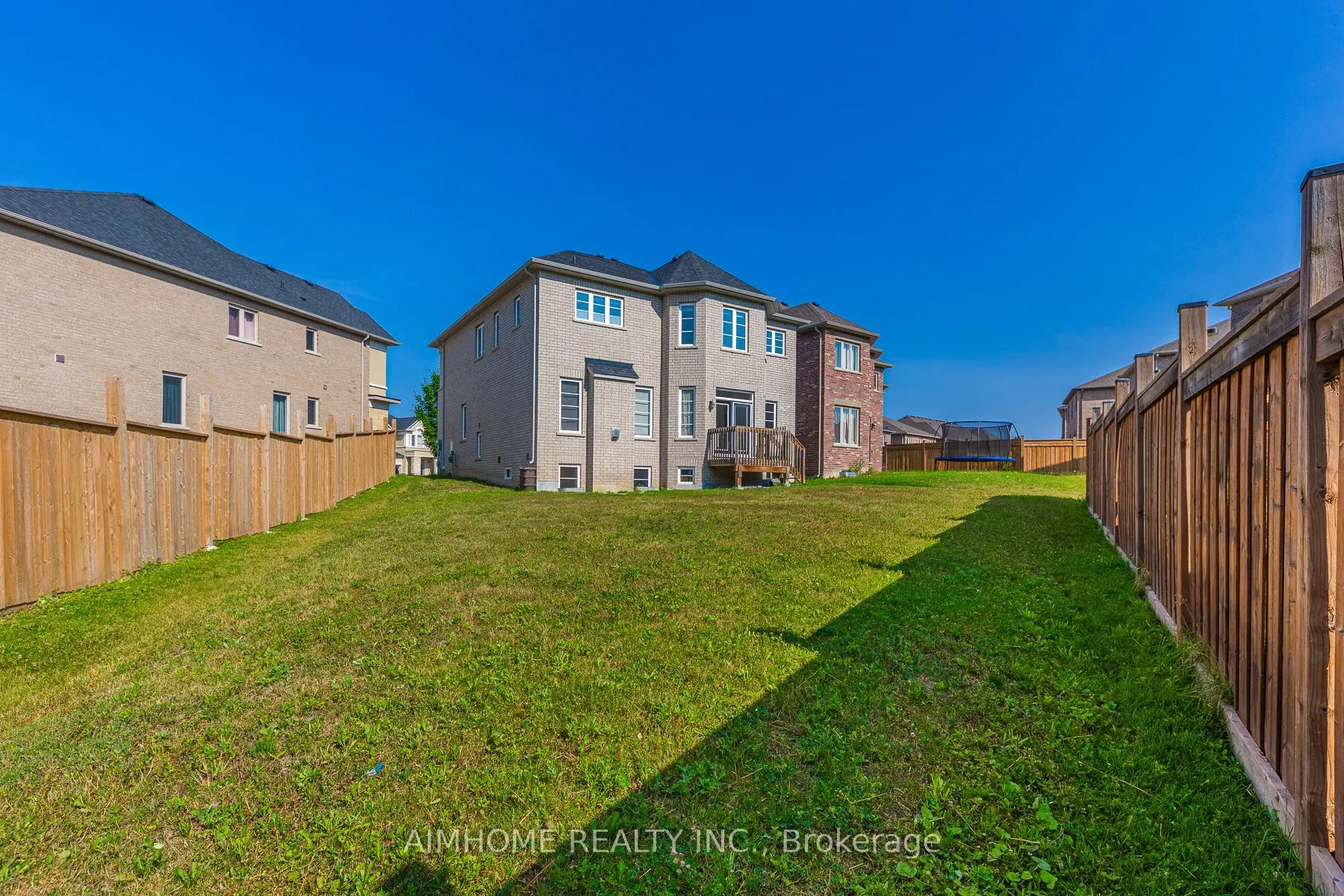 39 Bolsby Court