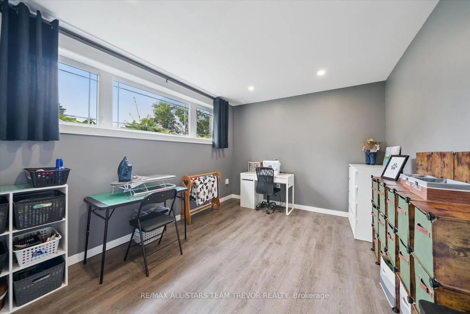 187 Riverbank Drive