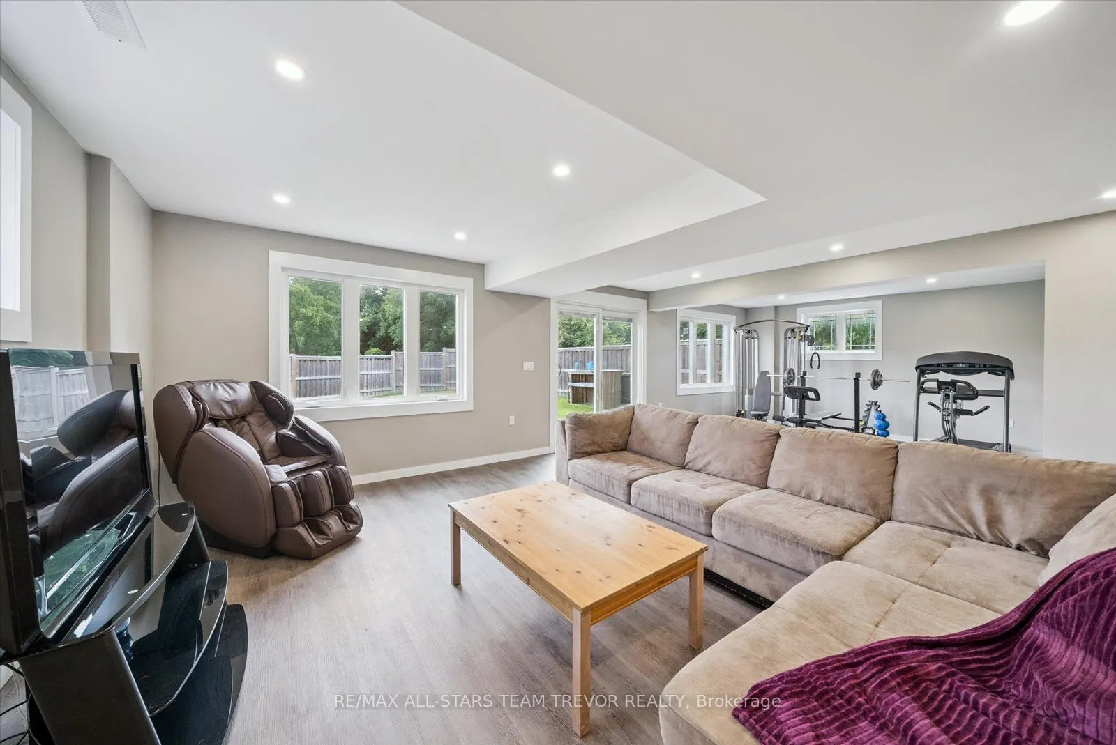 187 Riverbank Drive