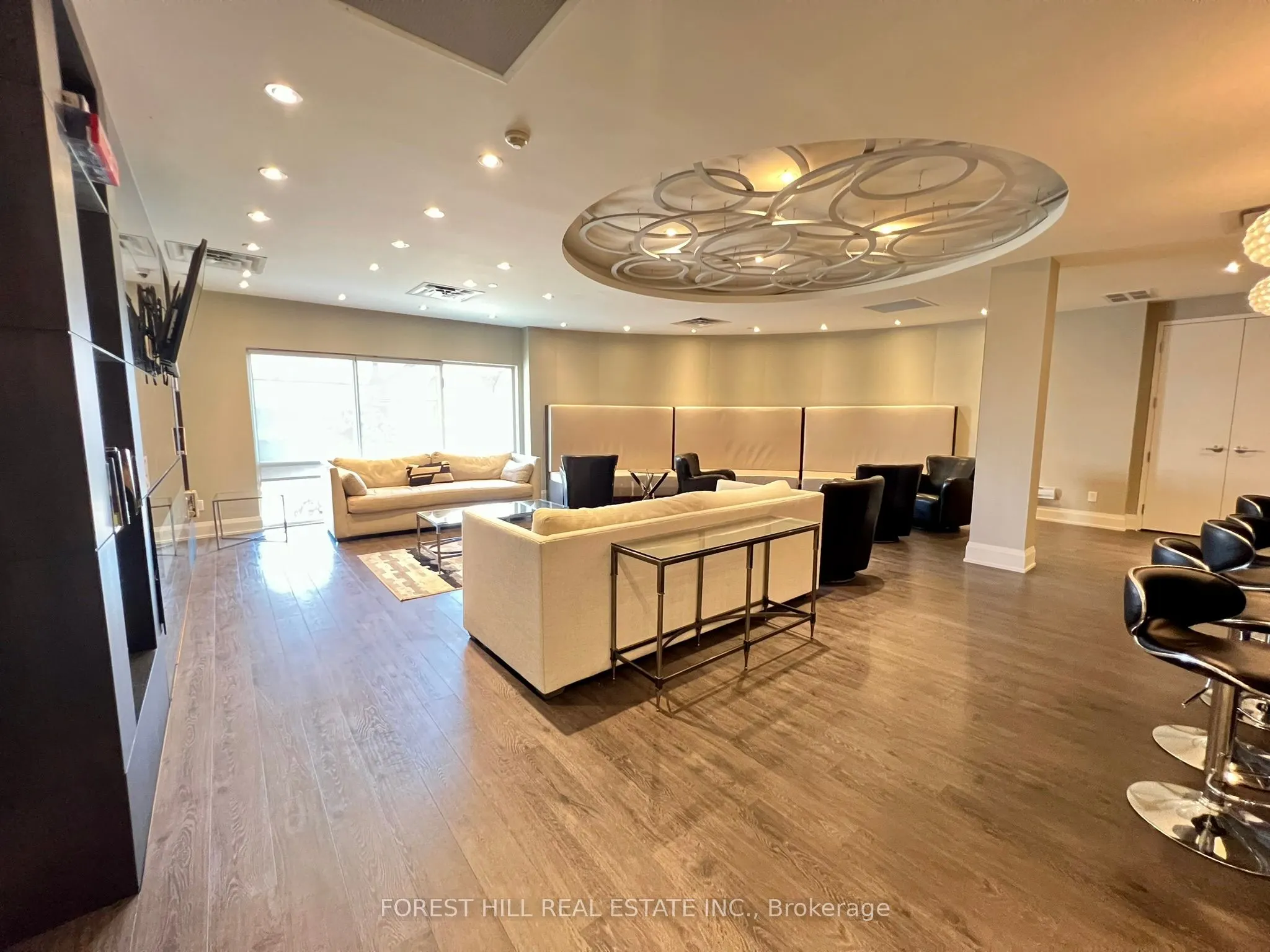 15277 Yonge Street, #604B