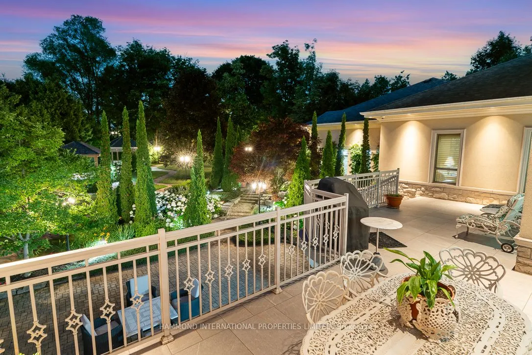 19 RIVERSIDE Boulevard