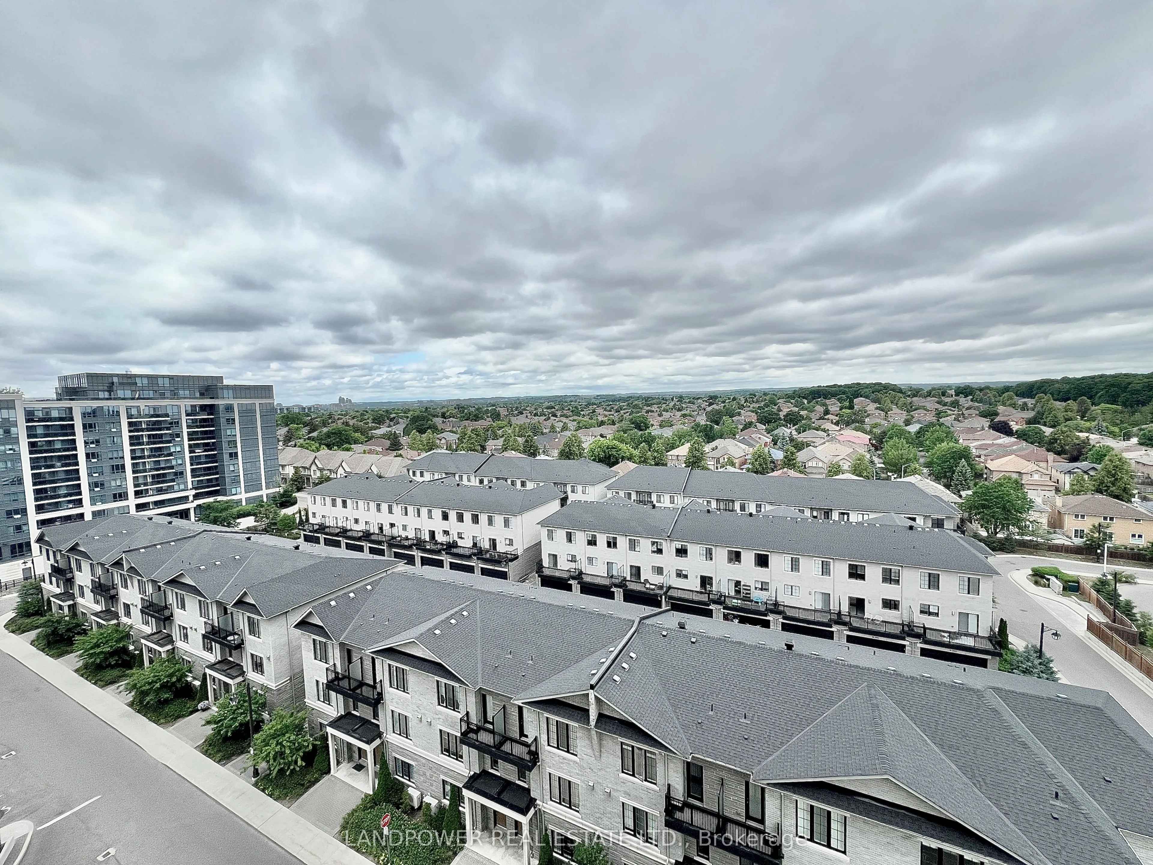 398 Highway 7 E, #1001