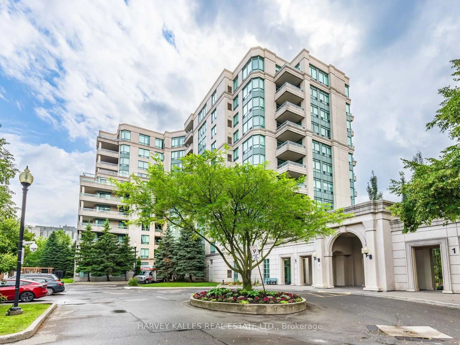 5 Emerald Lane, #204