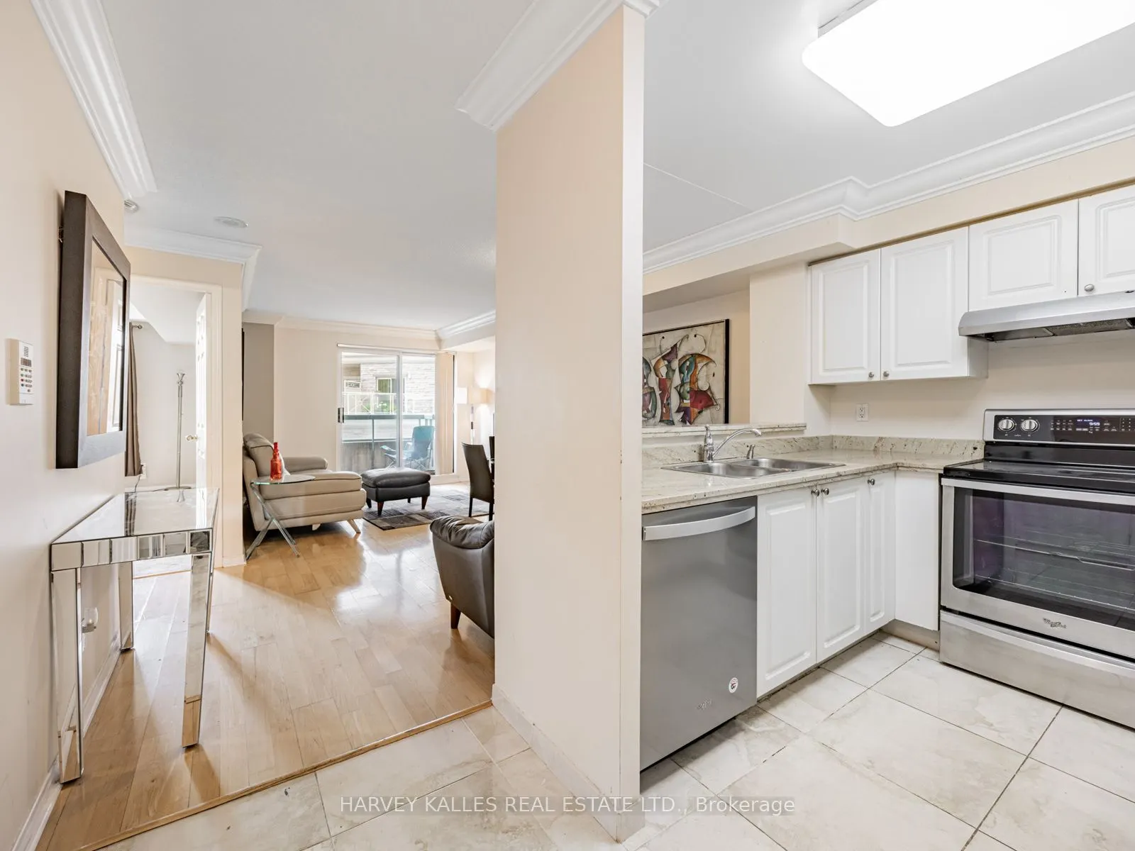 5 Emerald Lane, #204