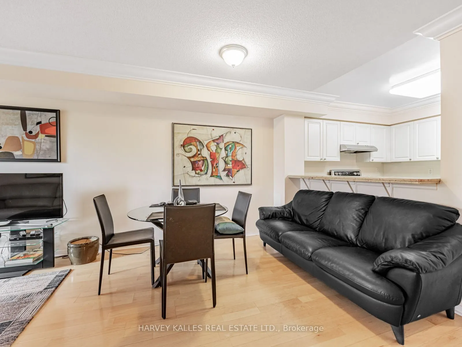 5 Emerald Lane, #204