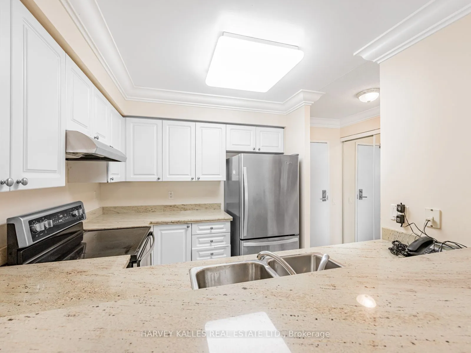 5 Emerald Lane, #204