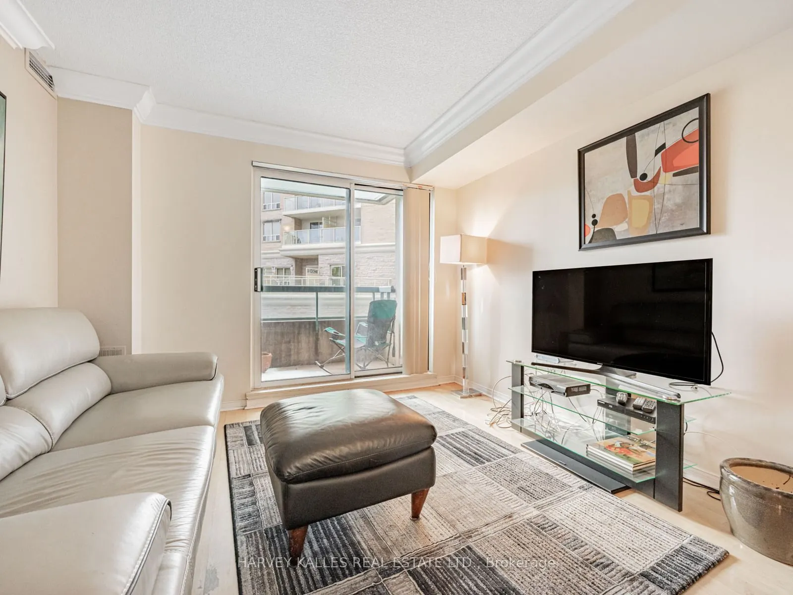 5 Emerald Lane, #204