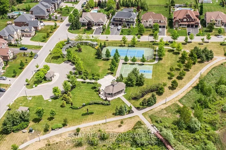 34 Wyndance Way