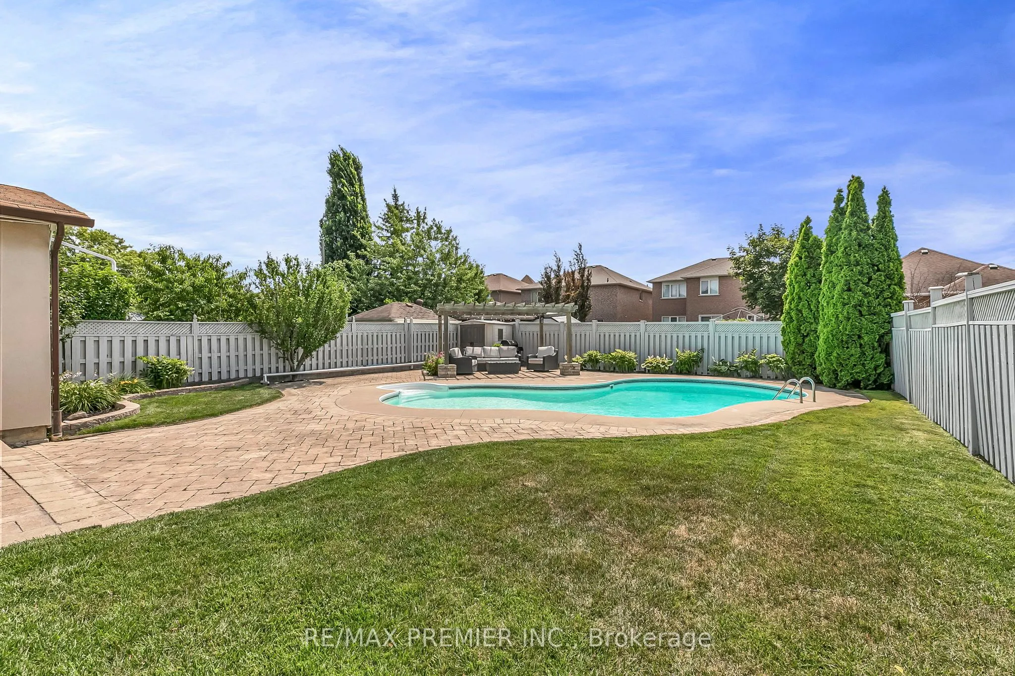 71 Hawman Avenue