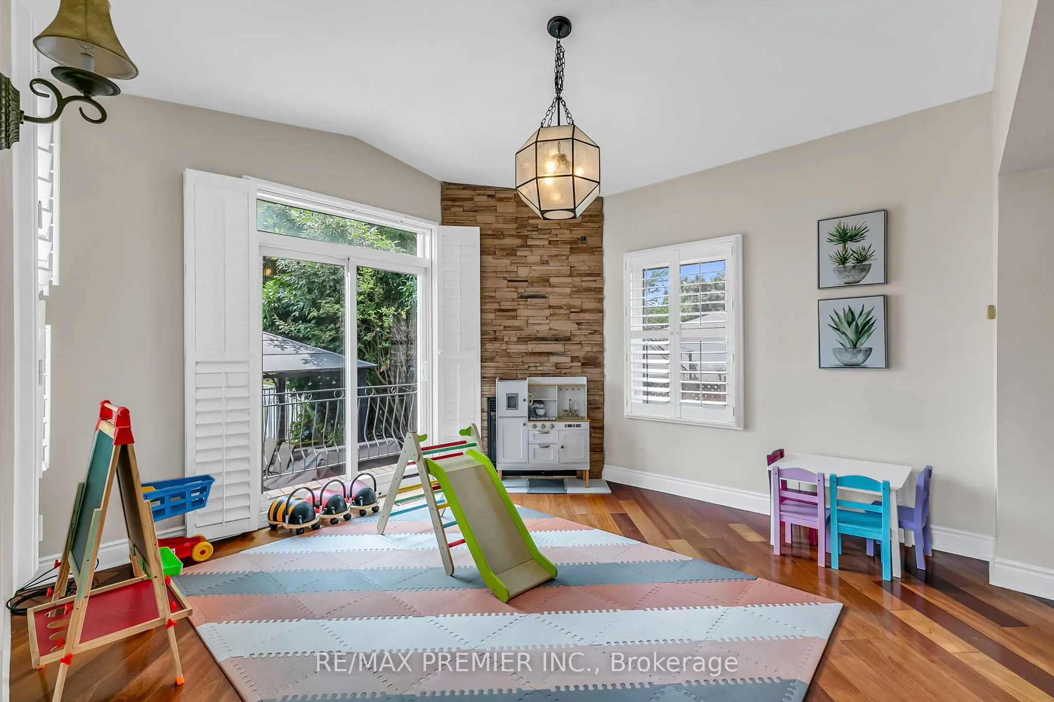 71 Hawman Avenue