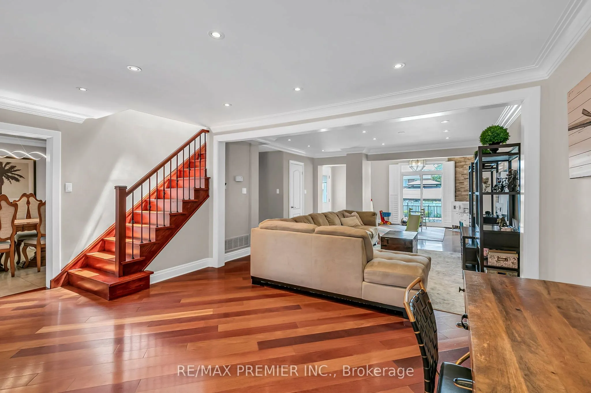 71 Hawman Avenue