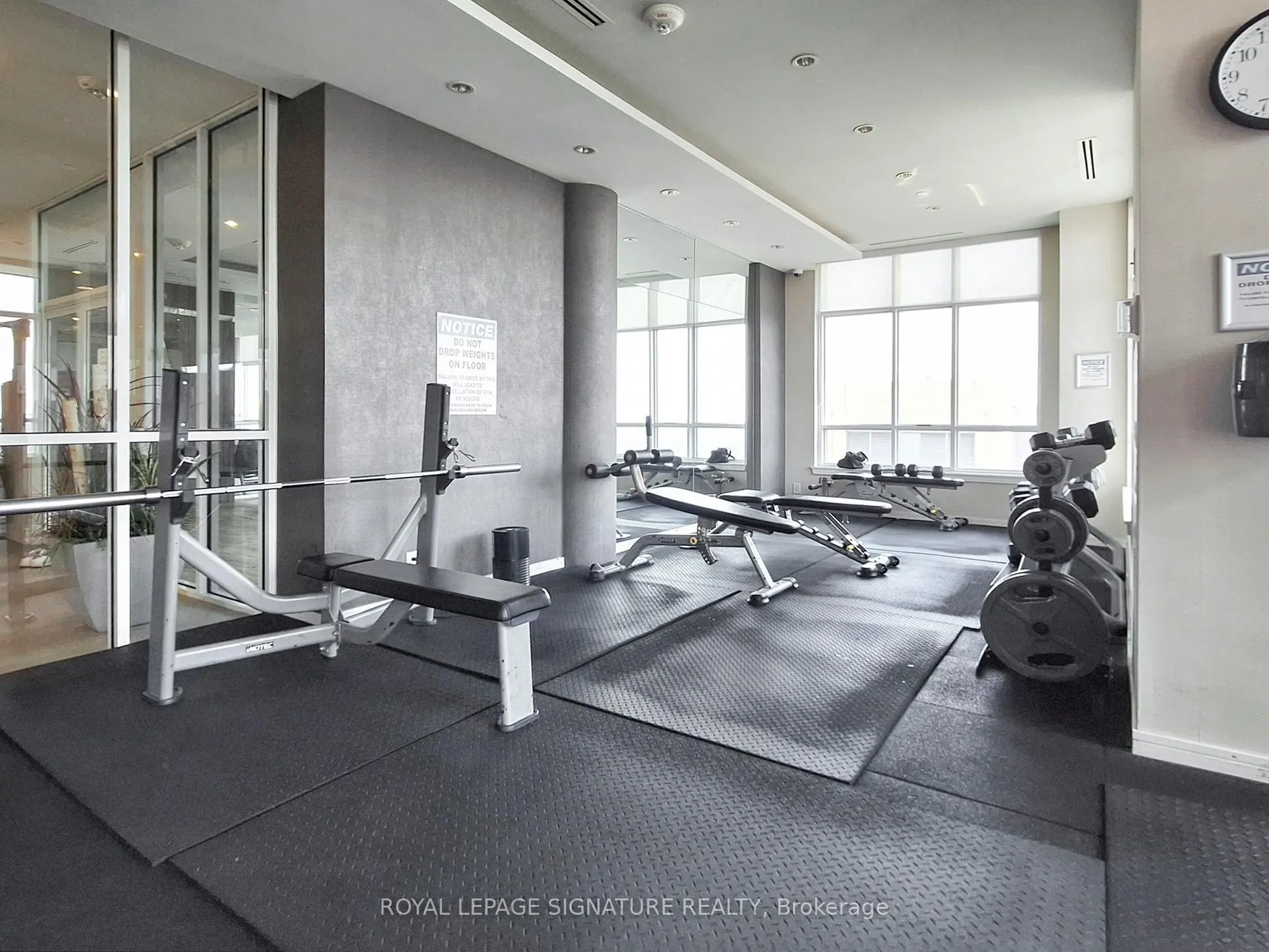 9205 Yonge Street, #1808