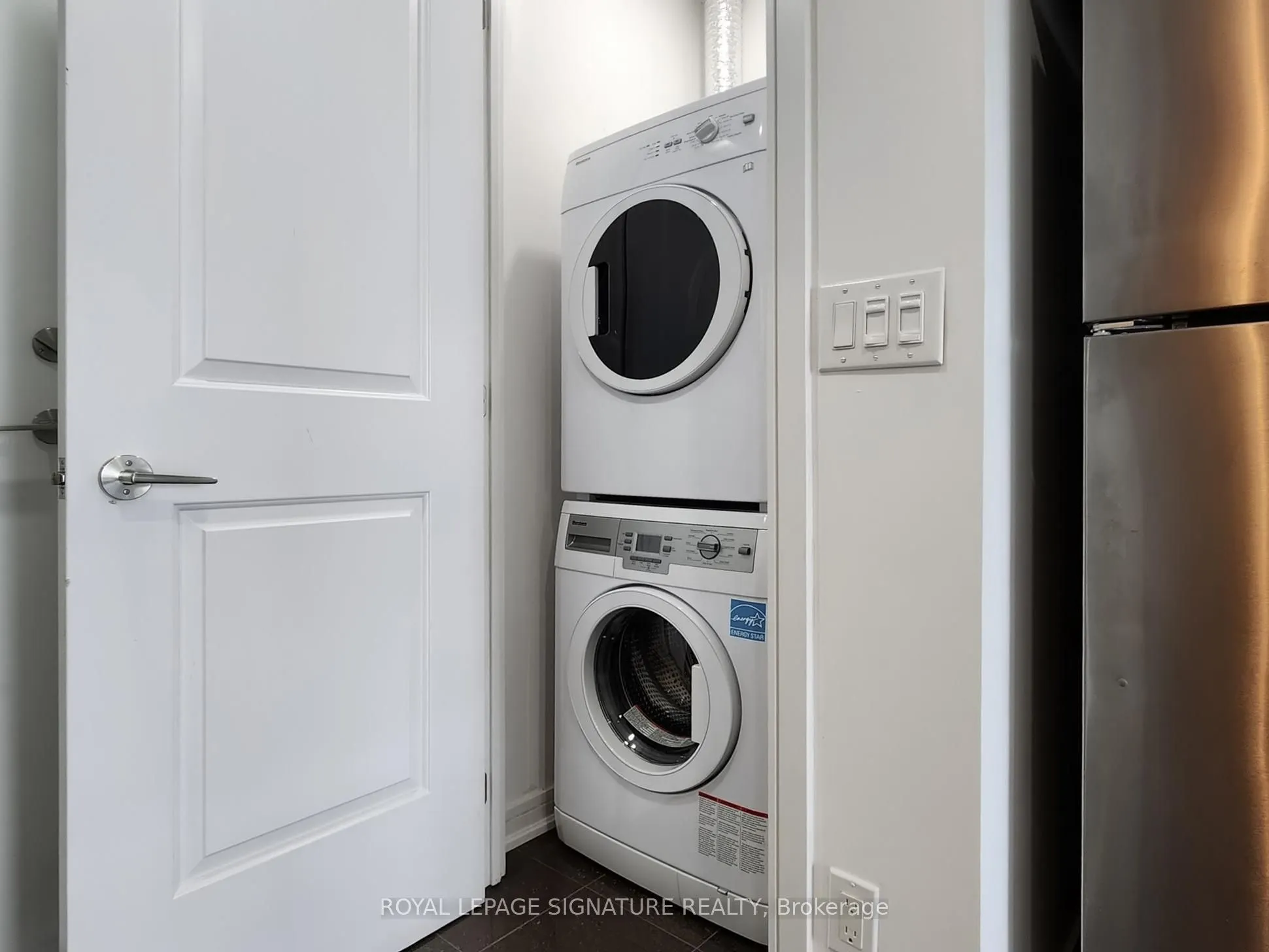 9205 Yonge Street, #1808