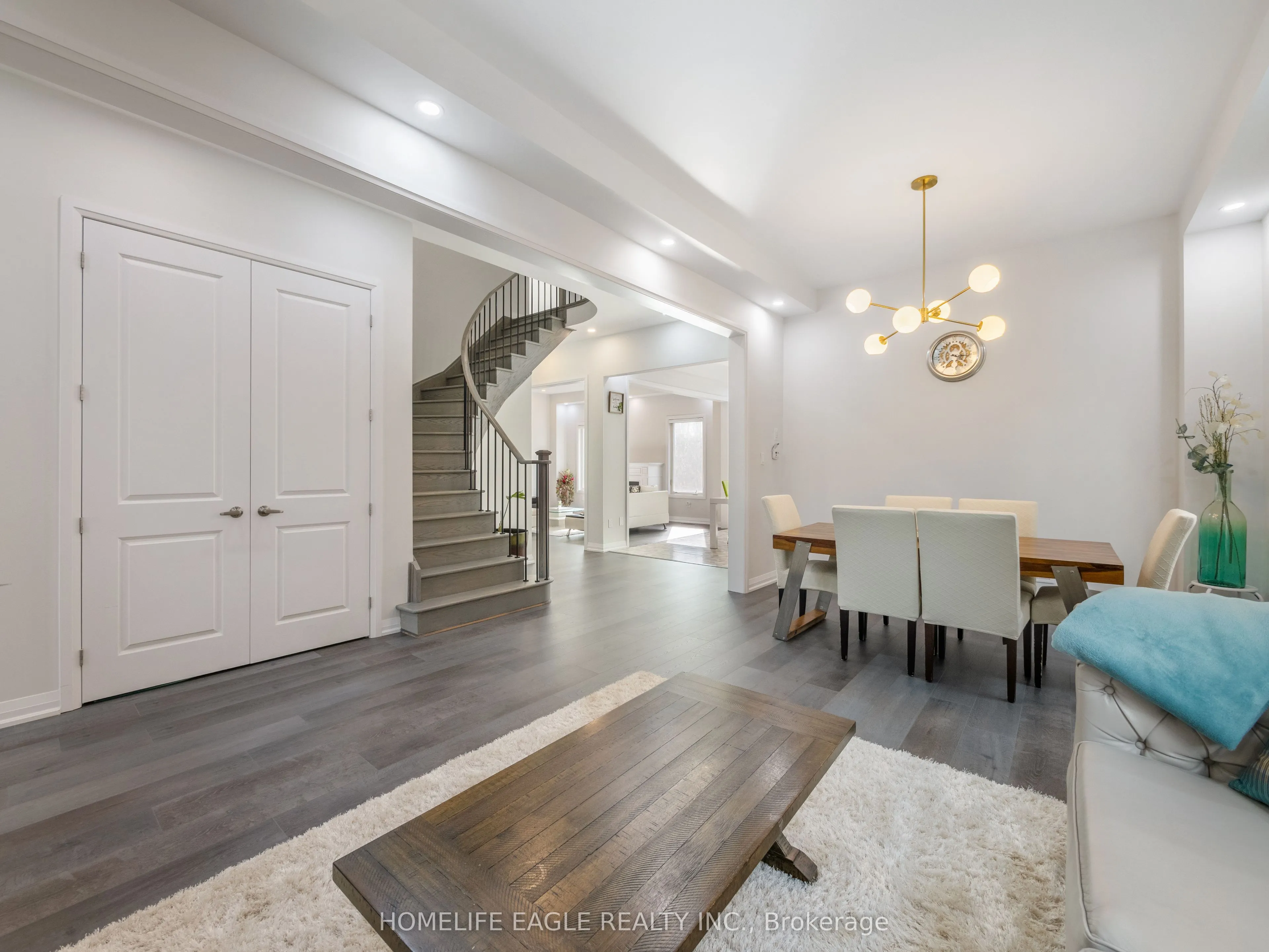 1028 Hardy Way