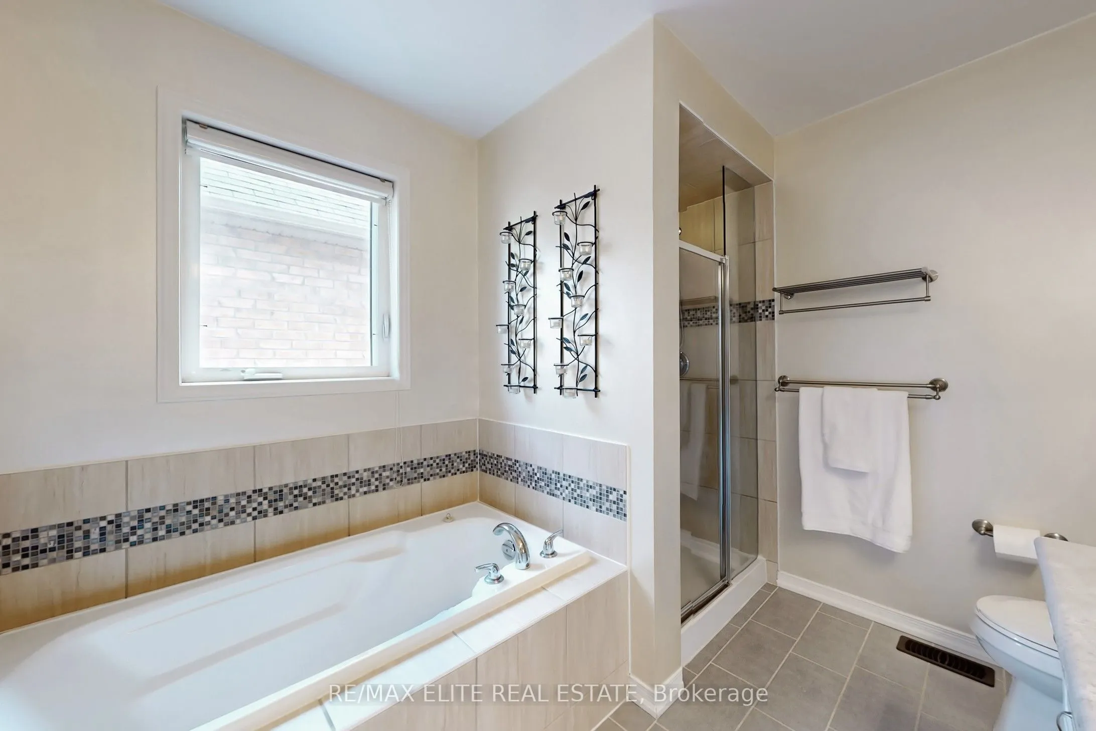 1217 Mccron Crescent