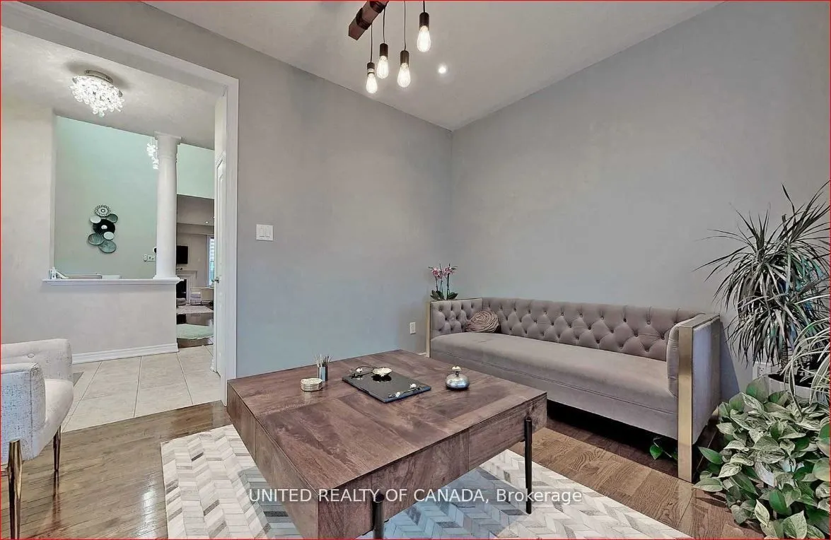 2 Thistle Avenue