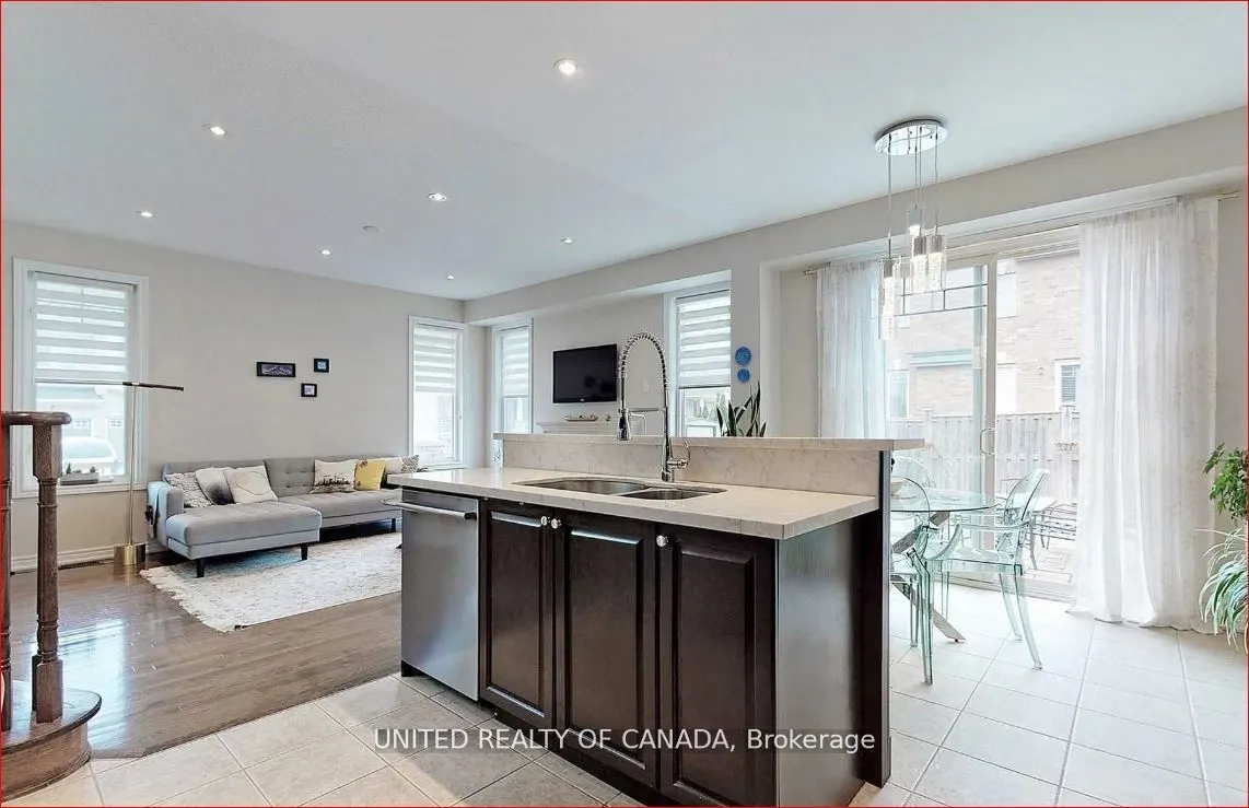 2 Thistle Avenue