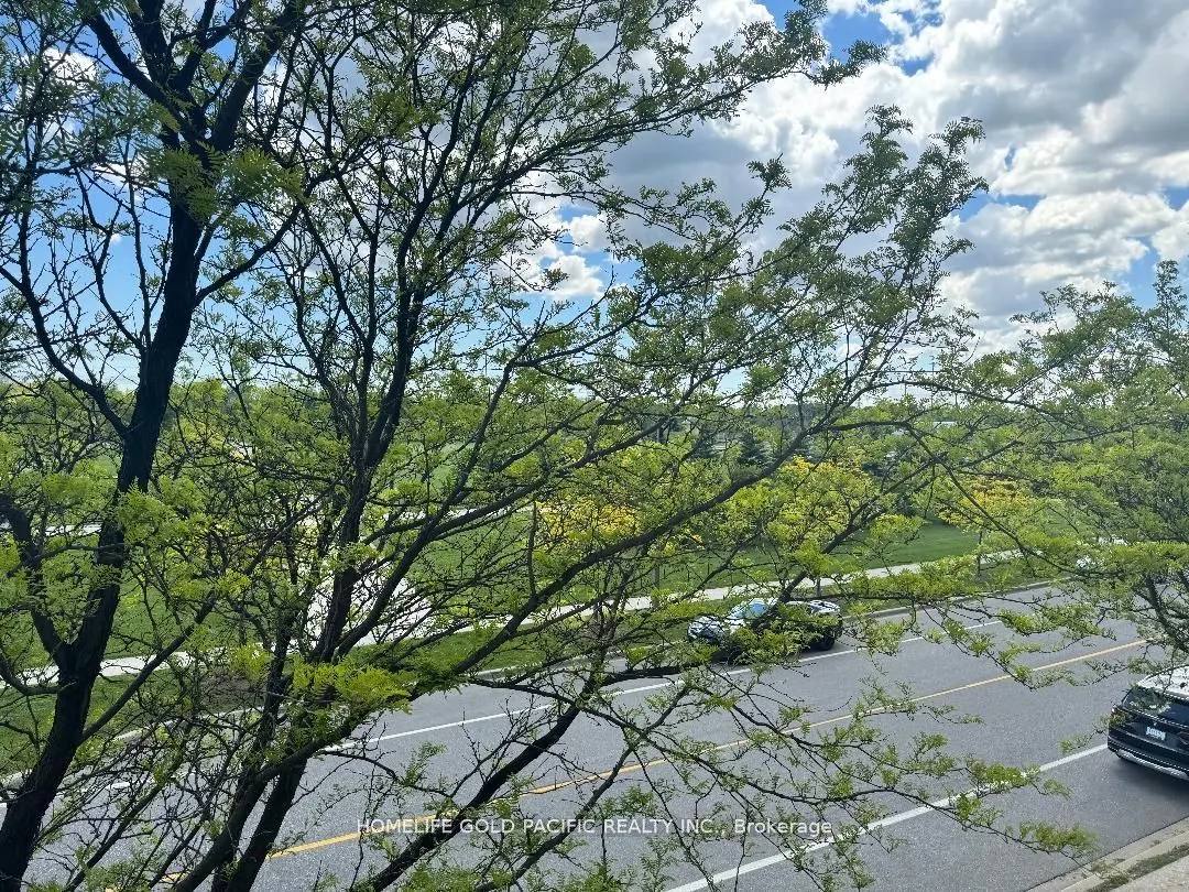 37 Galleria Parkway, #207