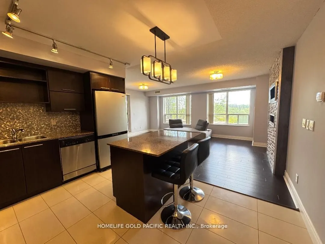 37 Galleria Parkway, #207