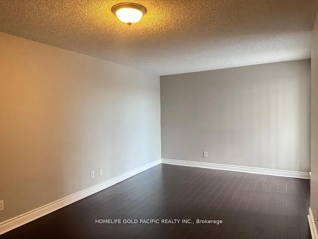 37 Galleria Parkway, #207