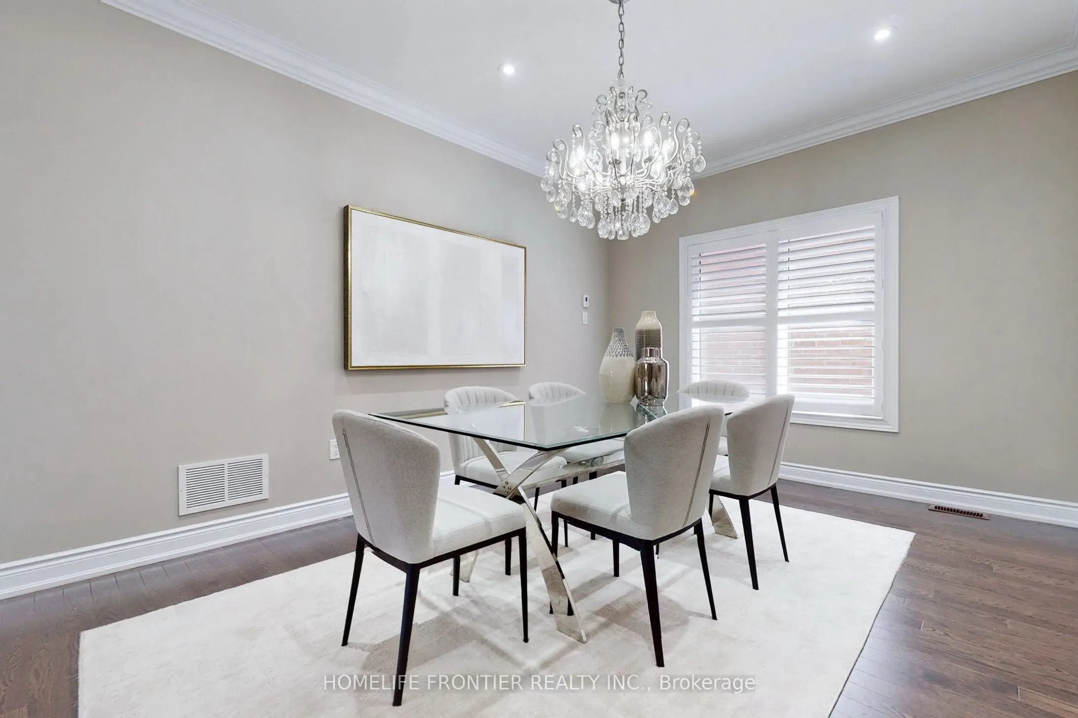 24 Manor Glen Crescent