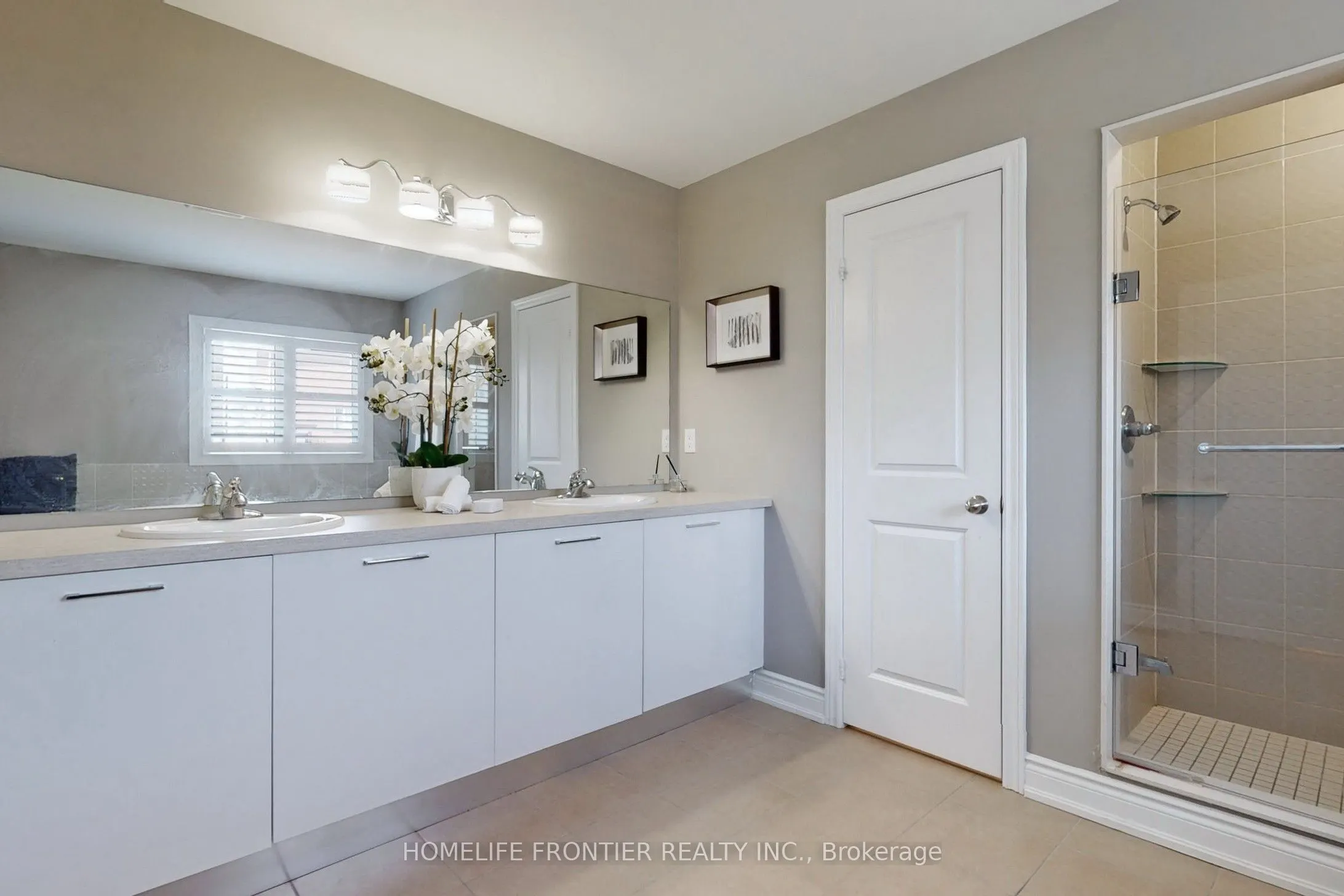 24 Manor Glen Crescent