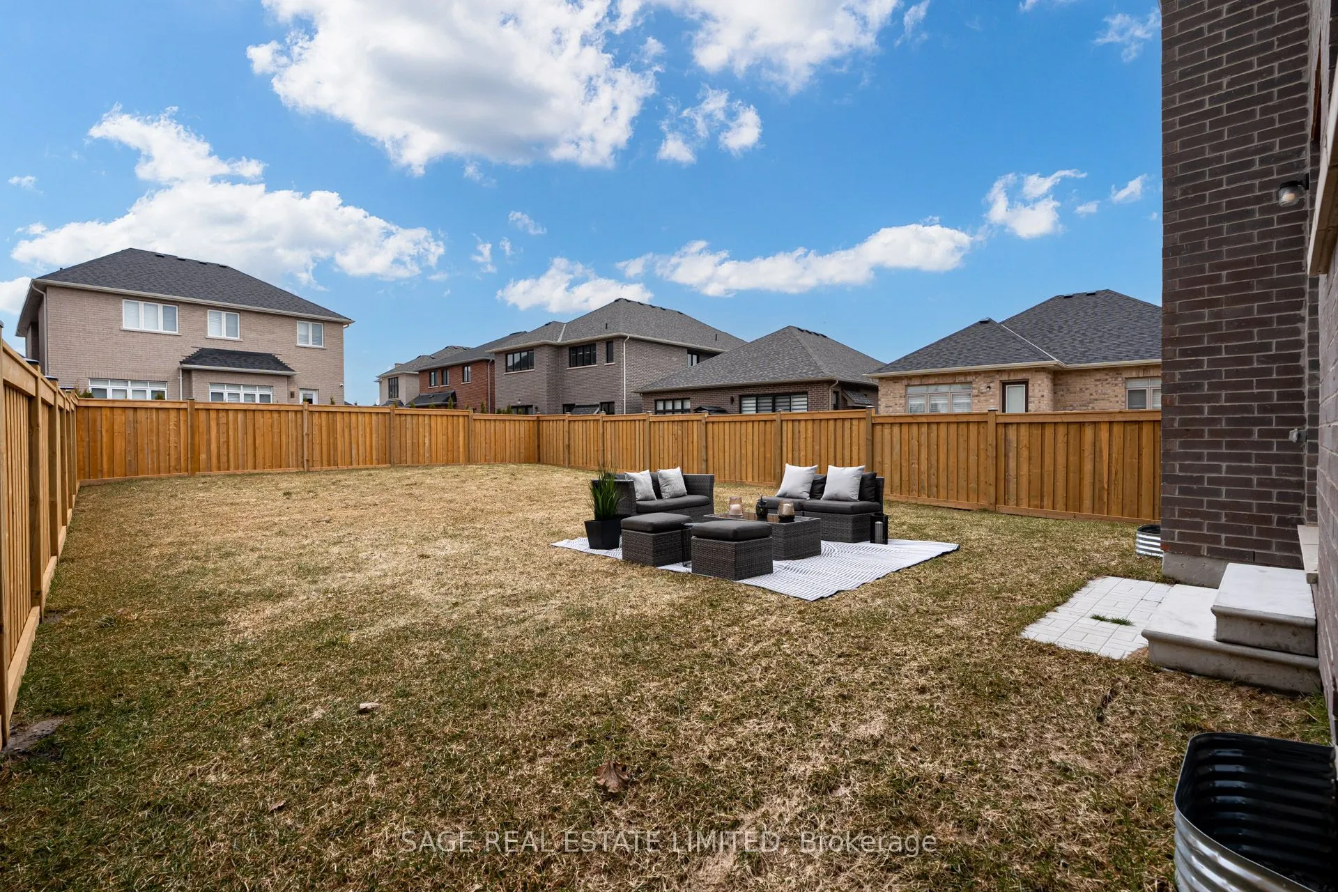 3 Joiner Circle