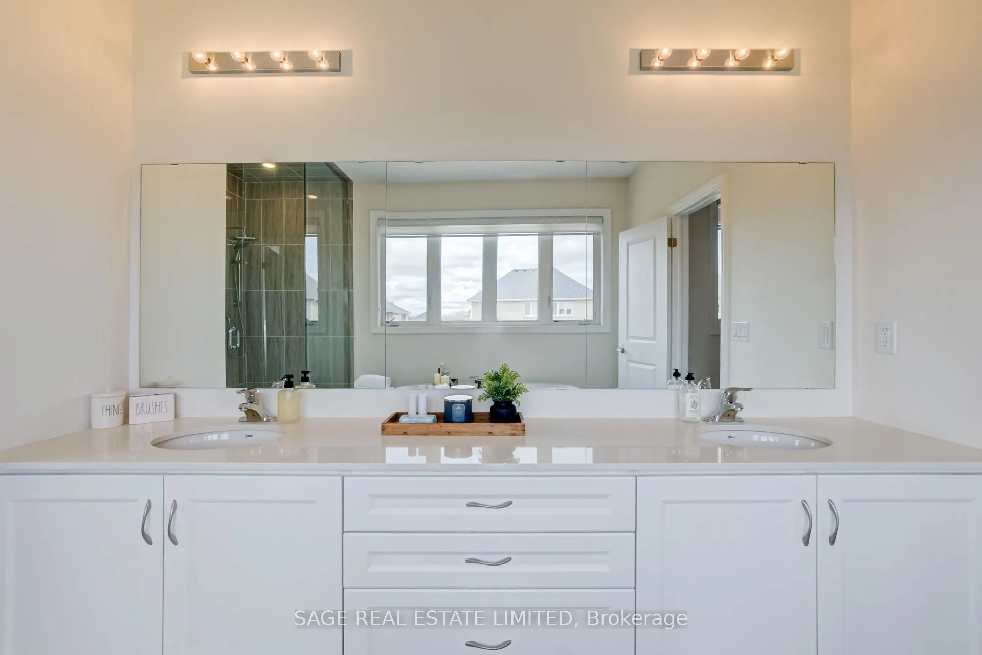 3 Joiner Circle