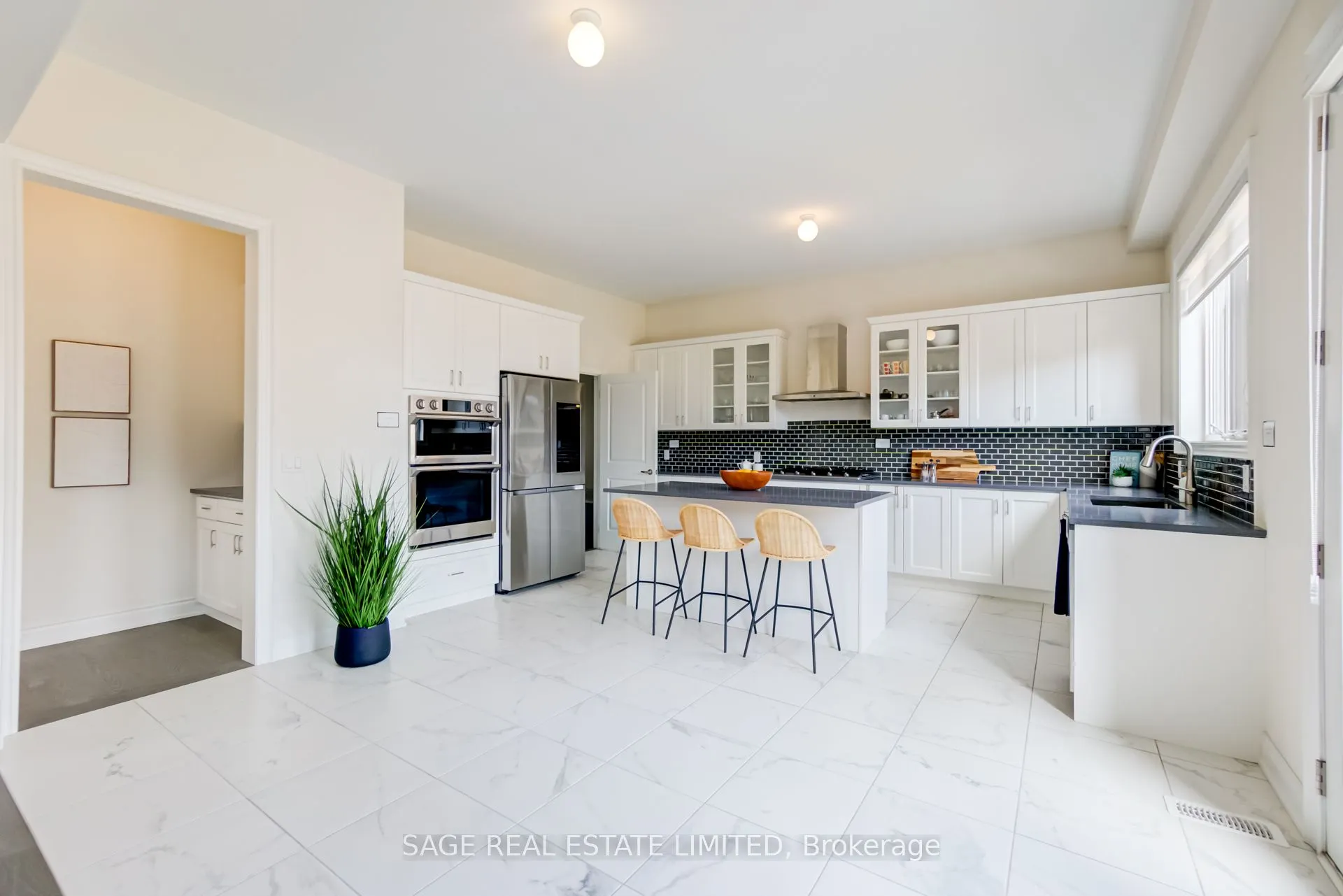 3 Joiner Circle