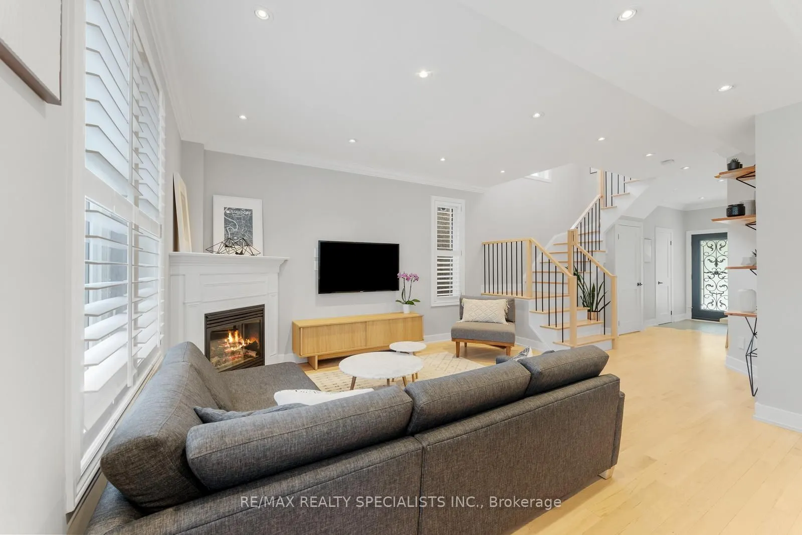 25 Grapevine Drive