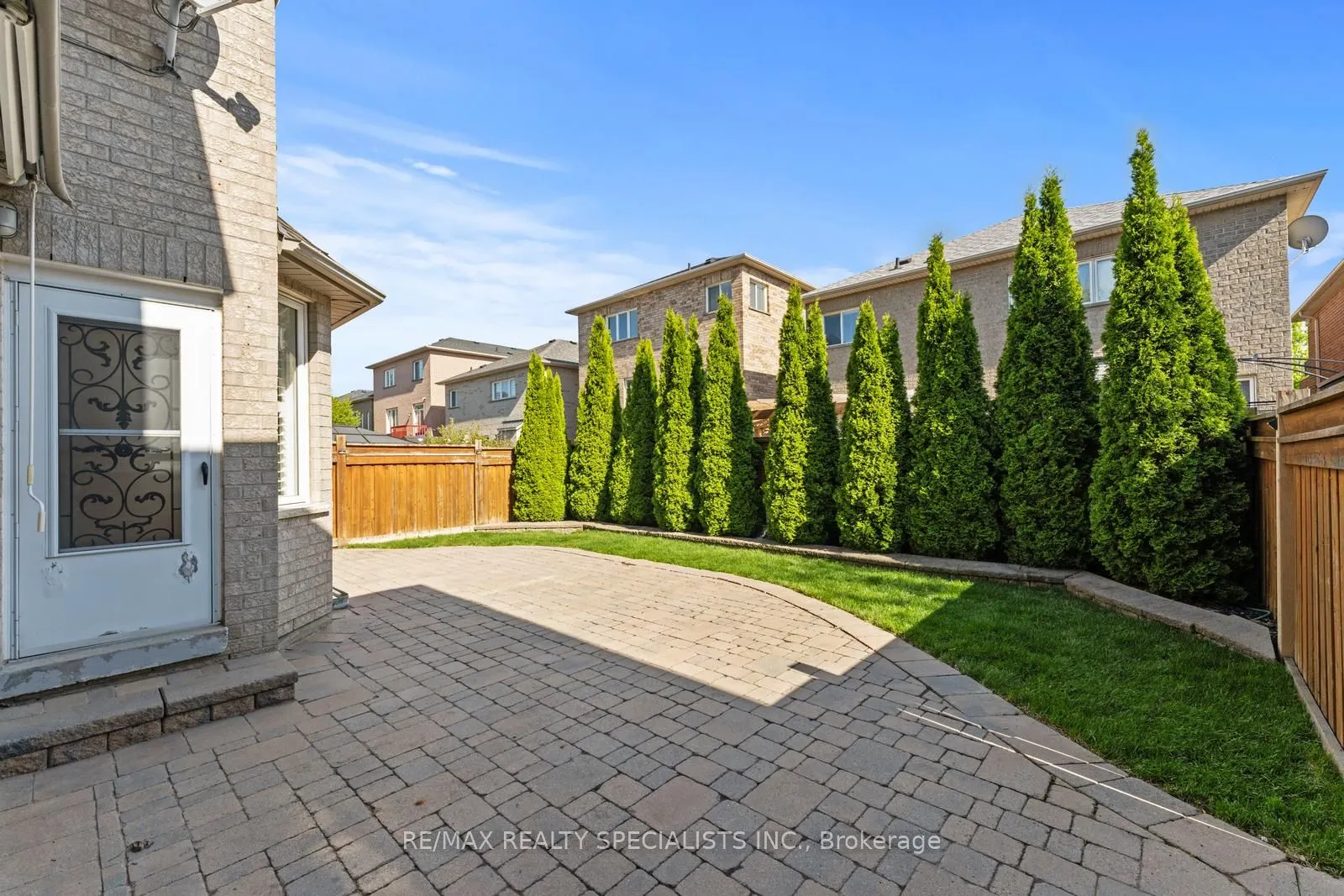 25 Grapevine Drive