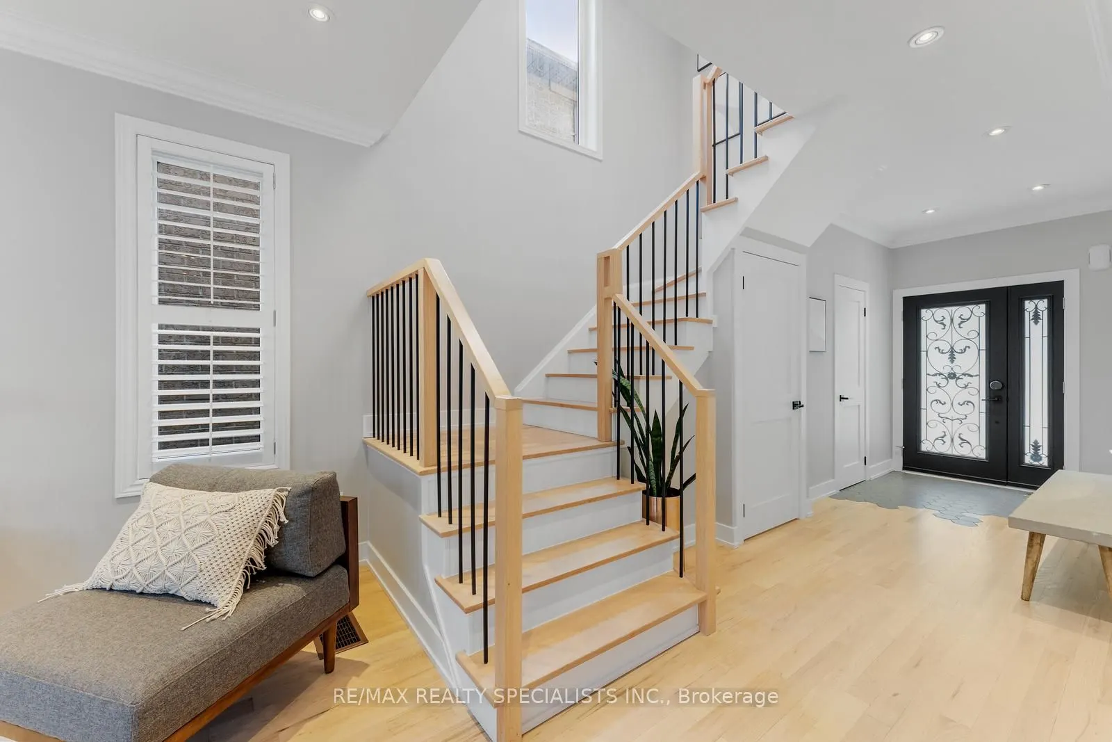 25 Grapevine Drive