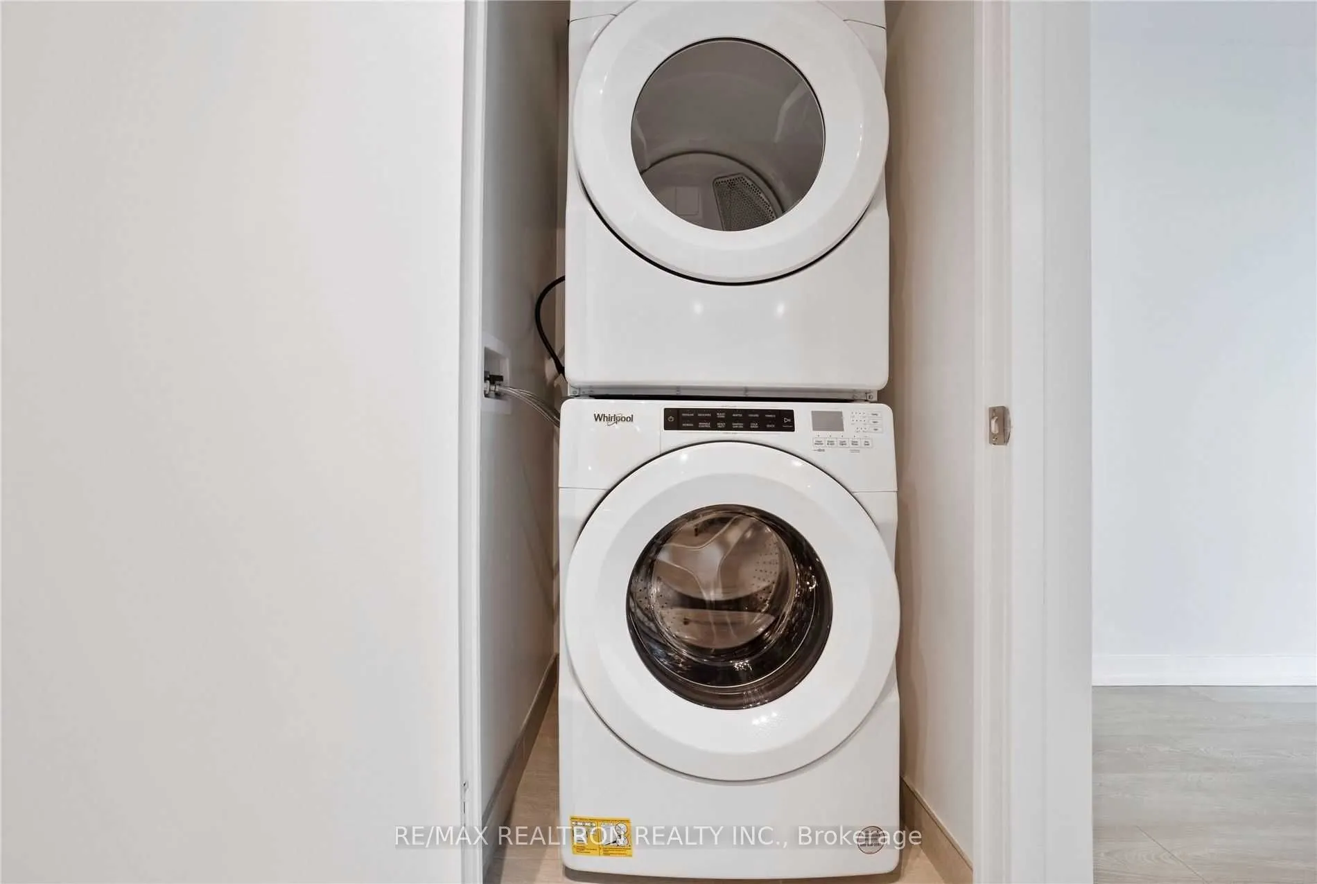 8868 Yonge Street, #302