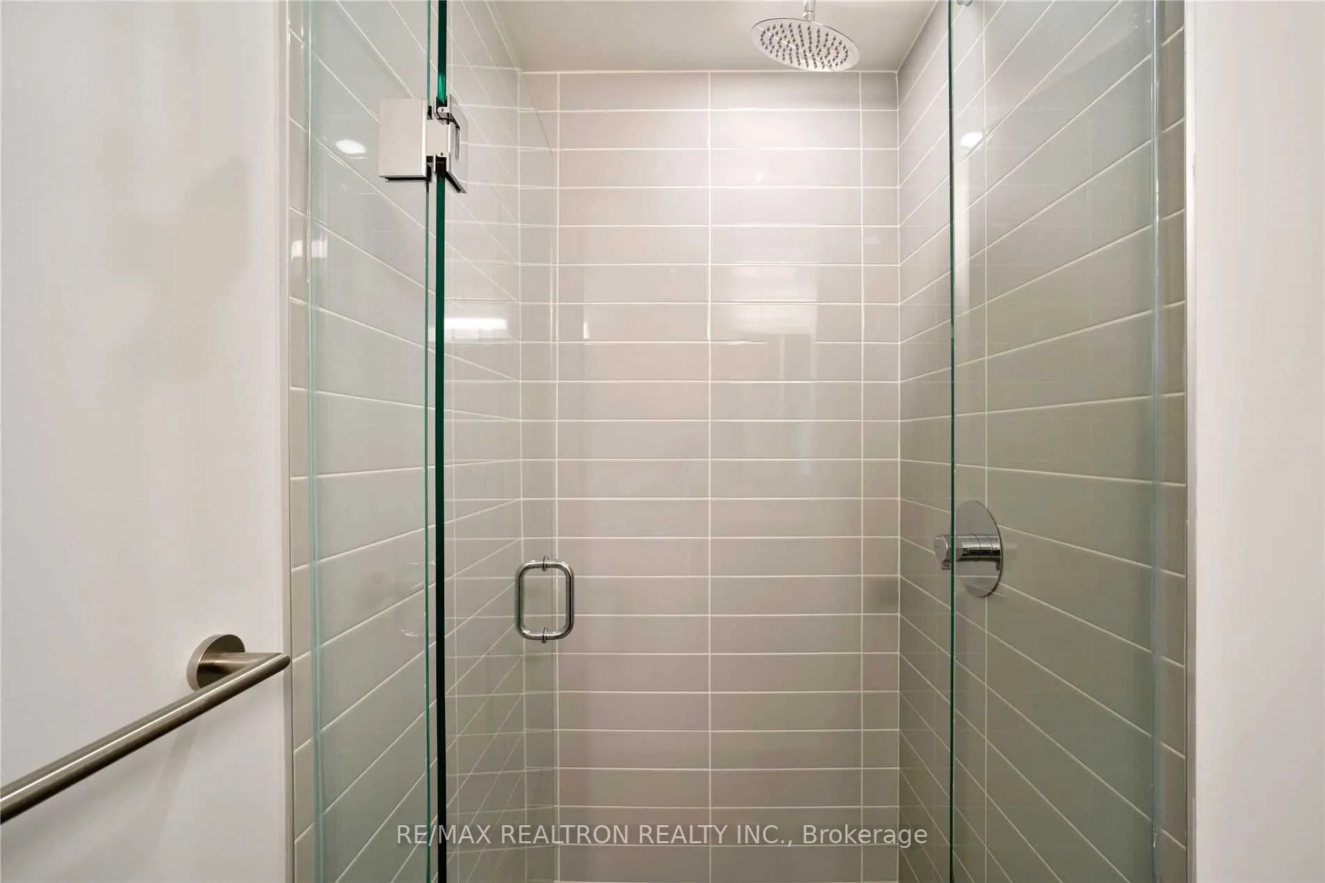 8868 Yonge Street, #302