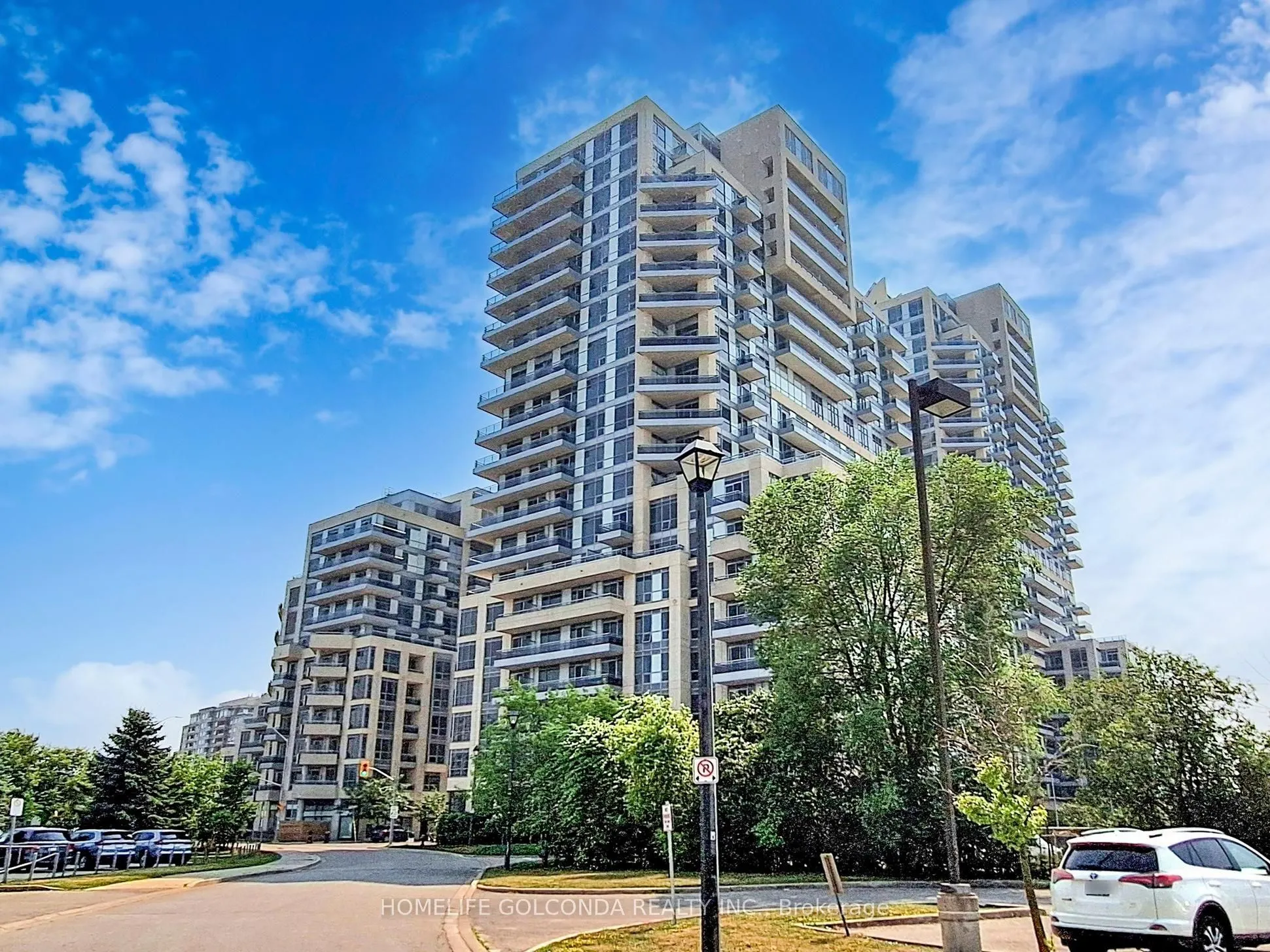 9205 Yonge Street, #1007