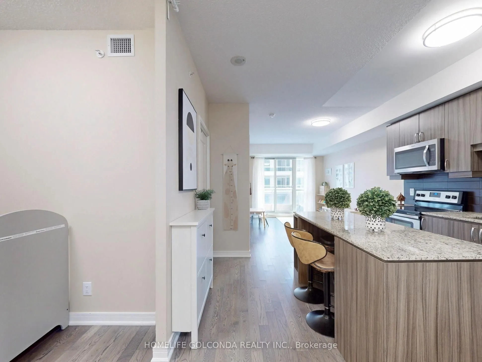 9205 Yonge Street, #1007