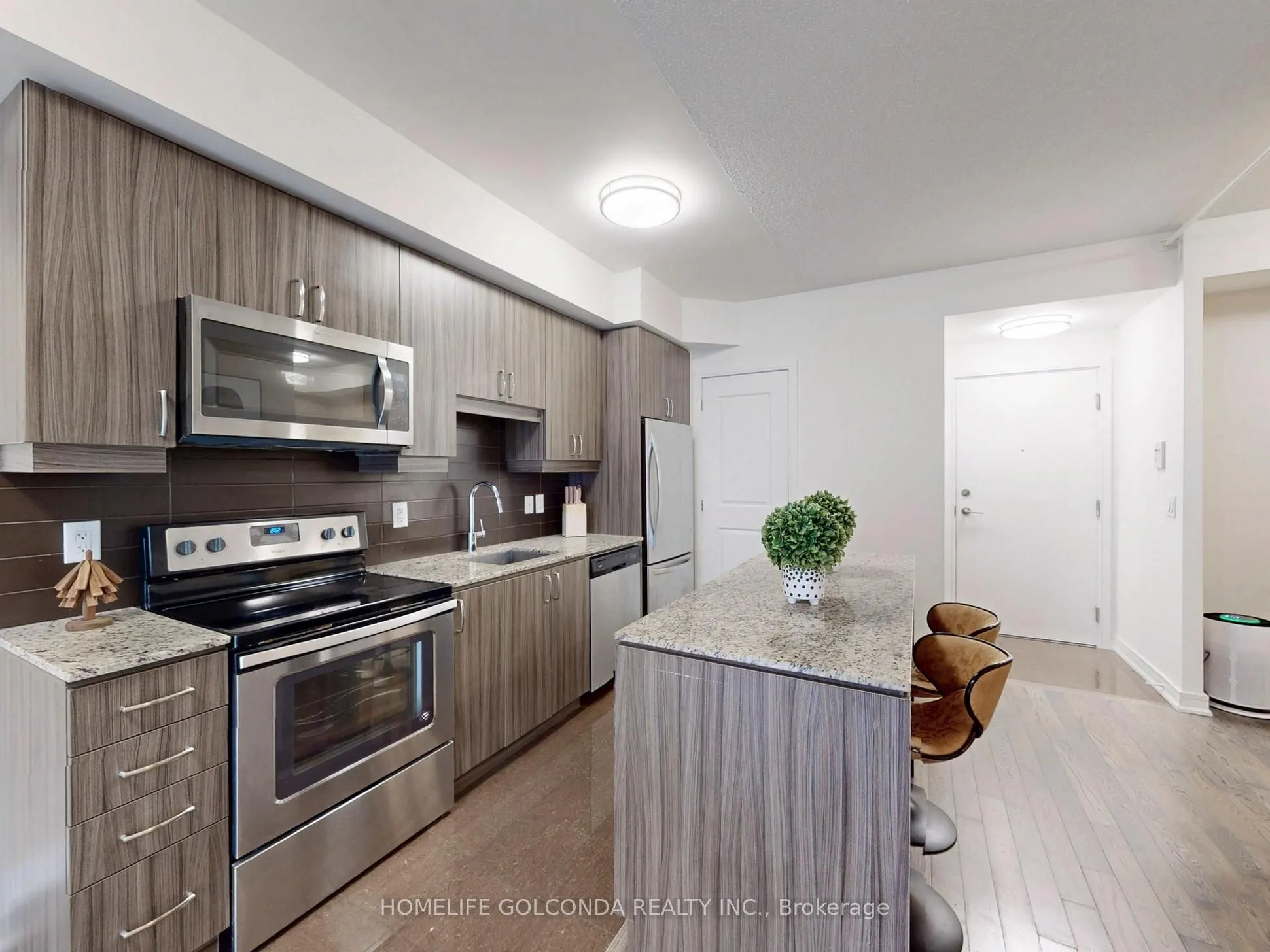 9205 Yonge Street, #1007