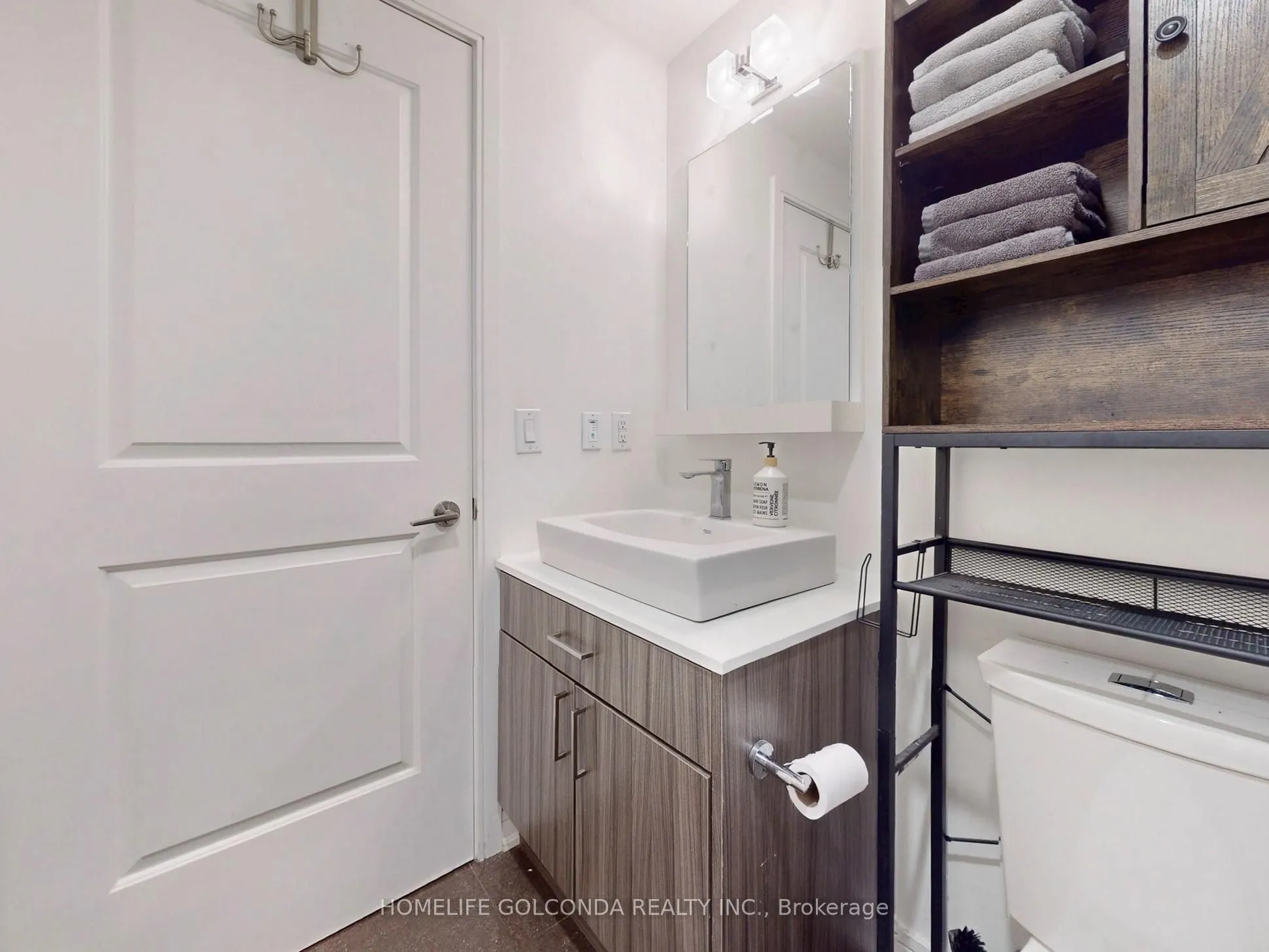 9205 Yonge Street, #1007