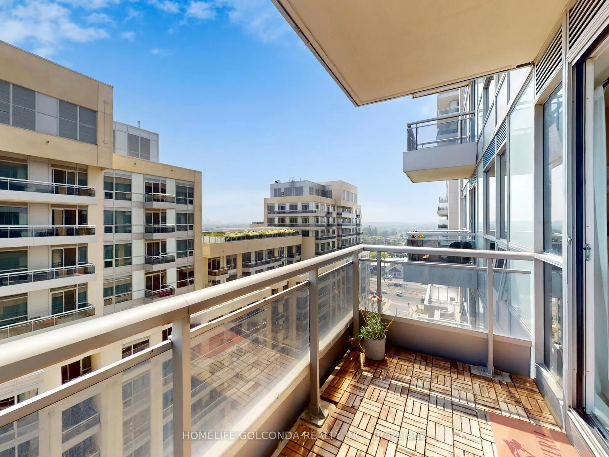 9205 Yonge Street, #1007