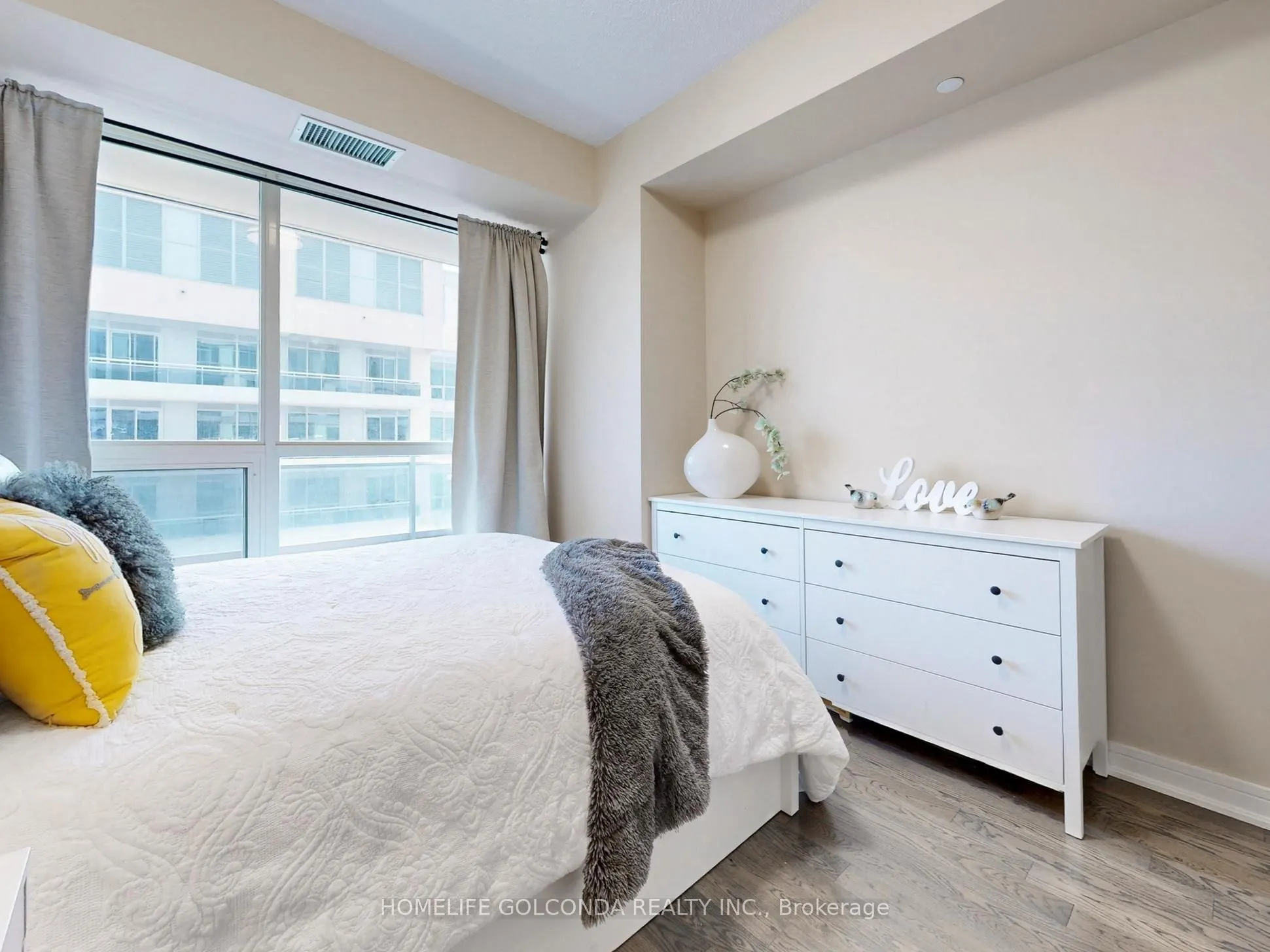 9205 Yonge Street, #1007