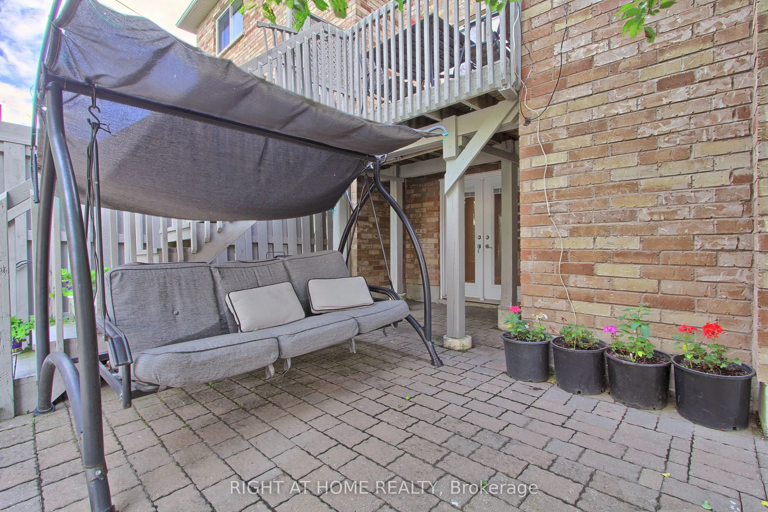 23 Maffey Crescent E