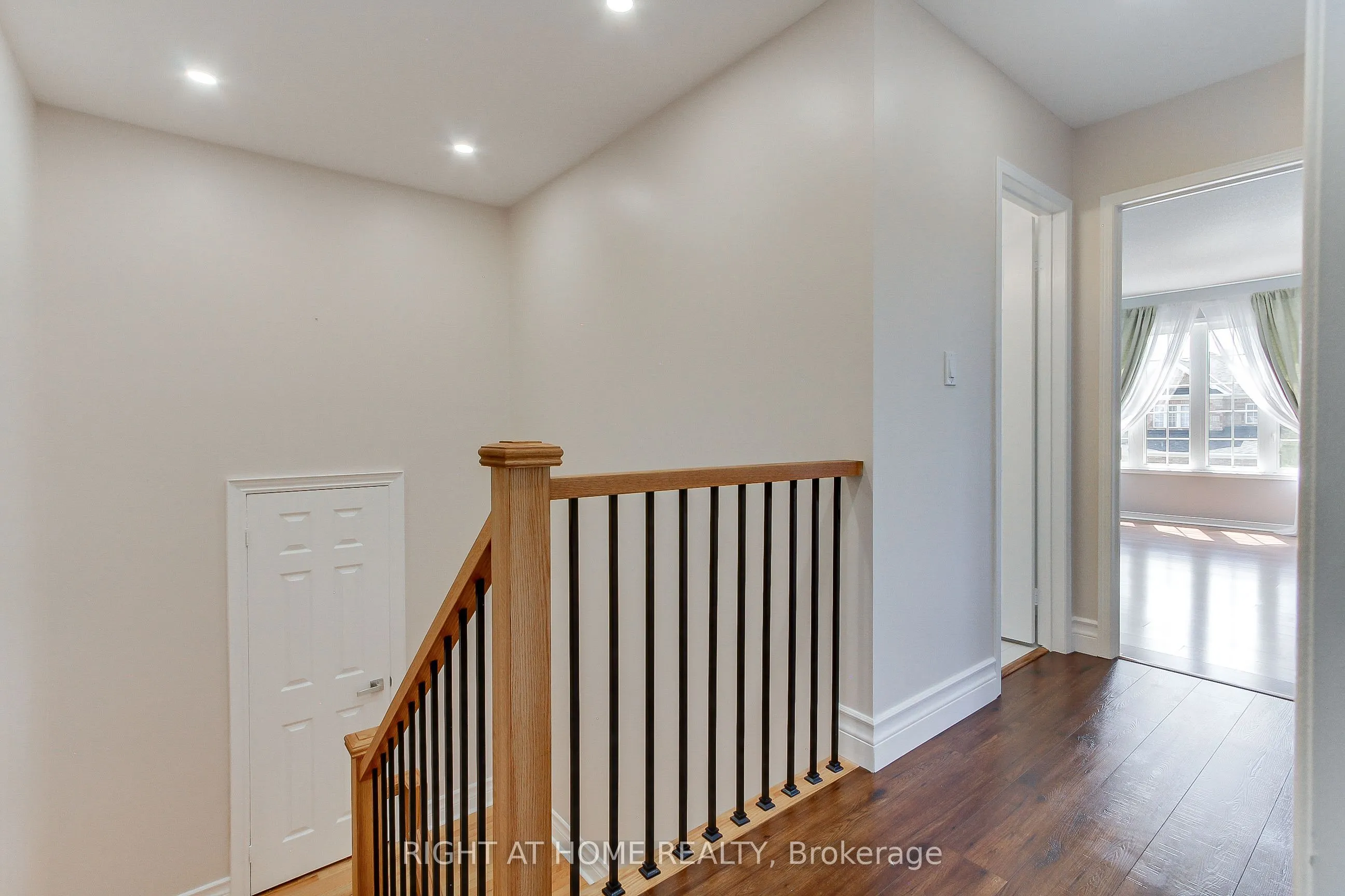 23 Maffey Crescent E