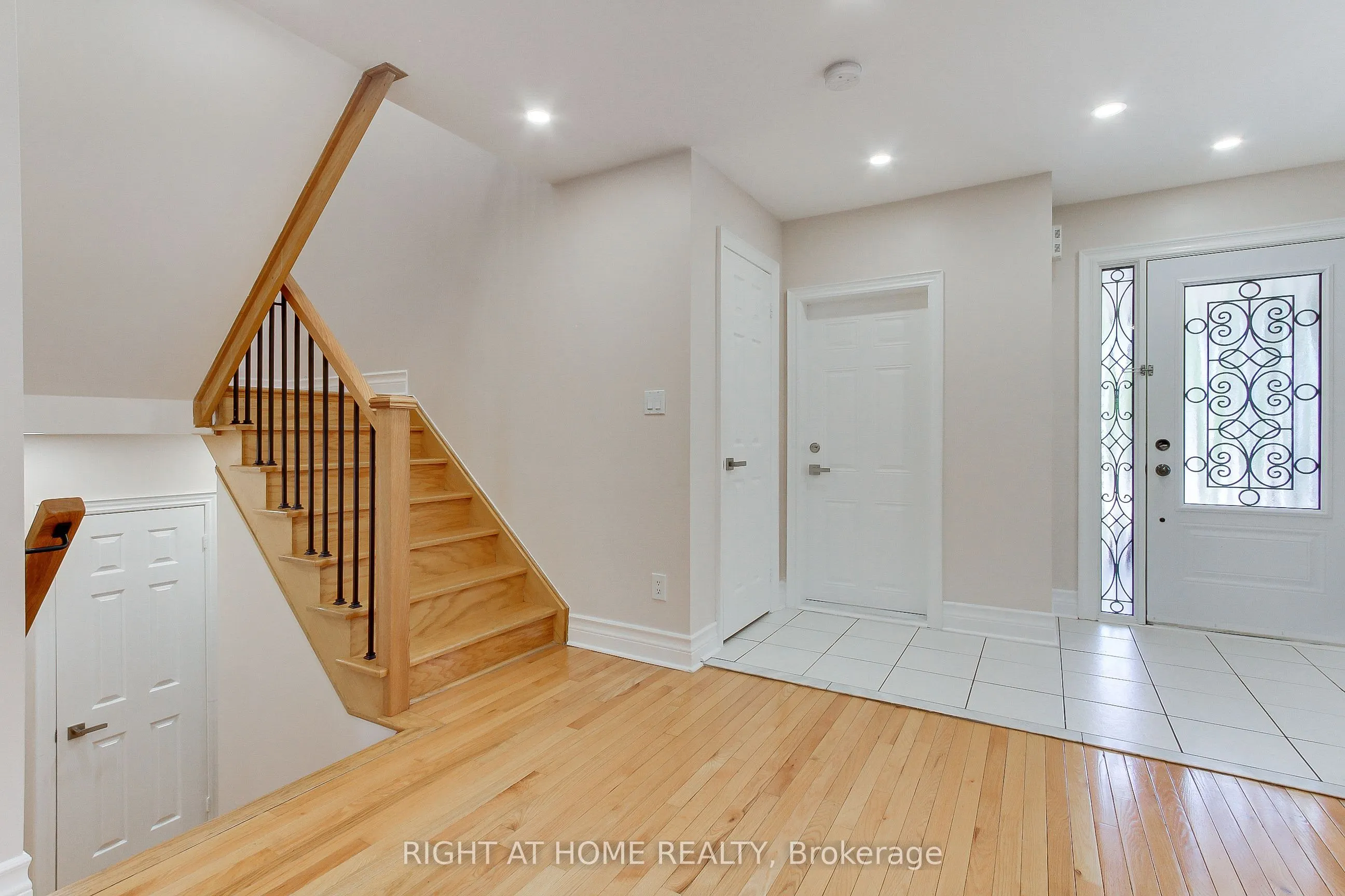 23 Maffey Crescent E